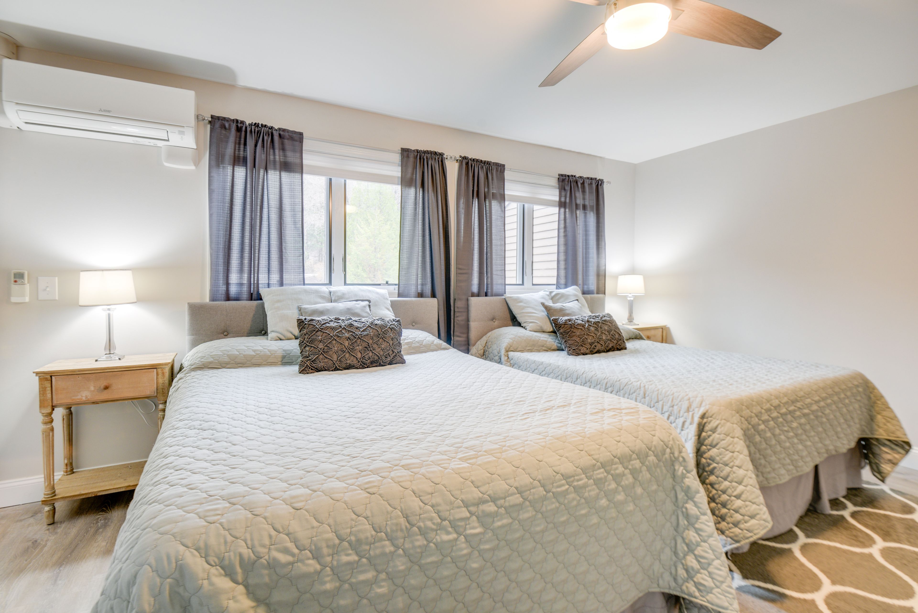 Bedroom 2 | 2nd Floor | Queen Bed | Full Bed