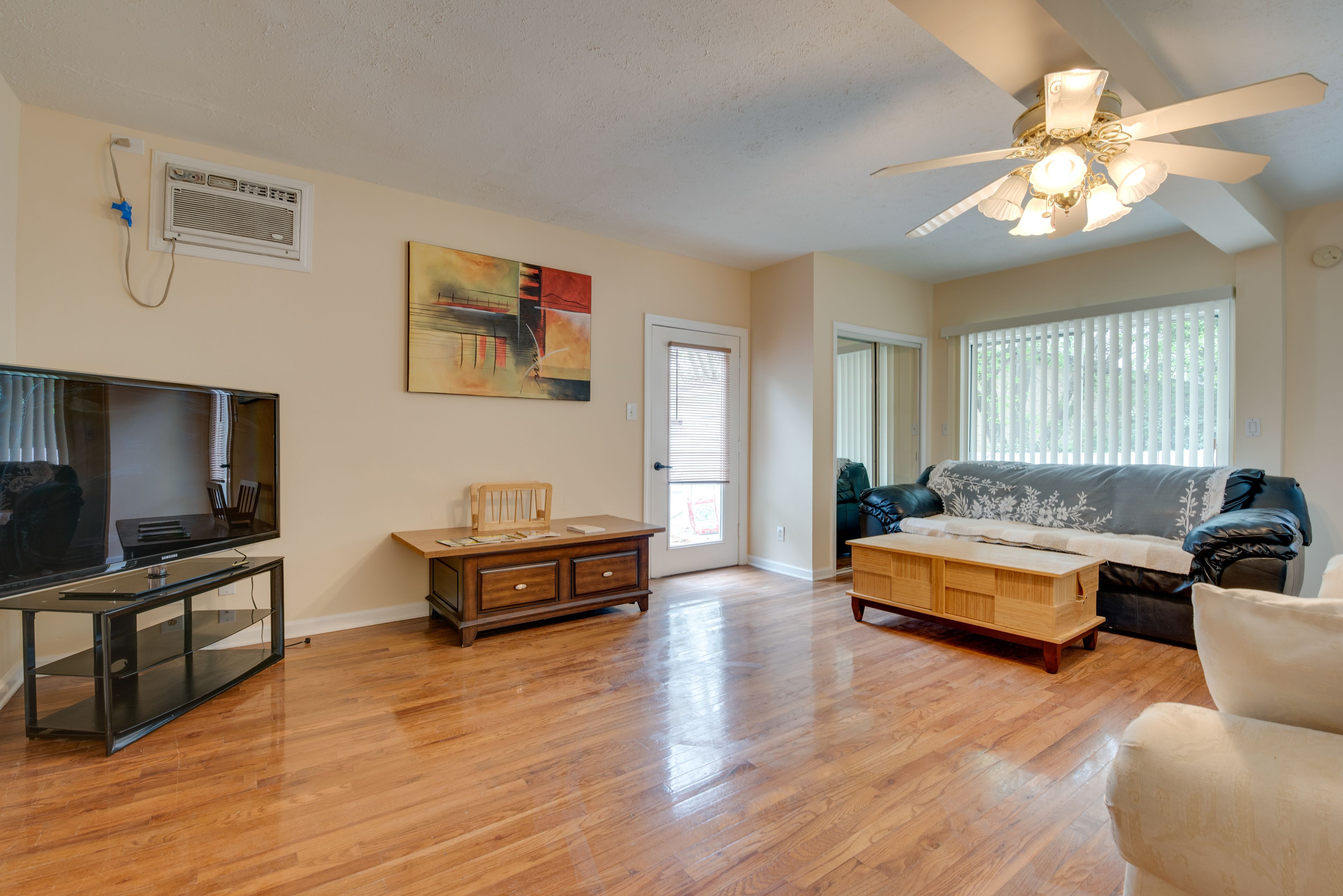 Living Room | Central Air Conditioning & Heating