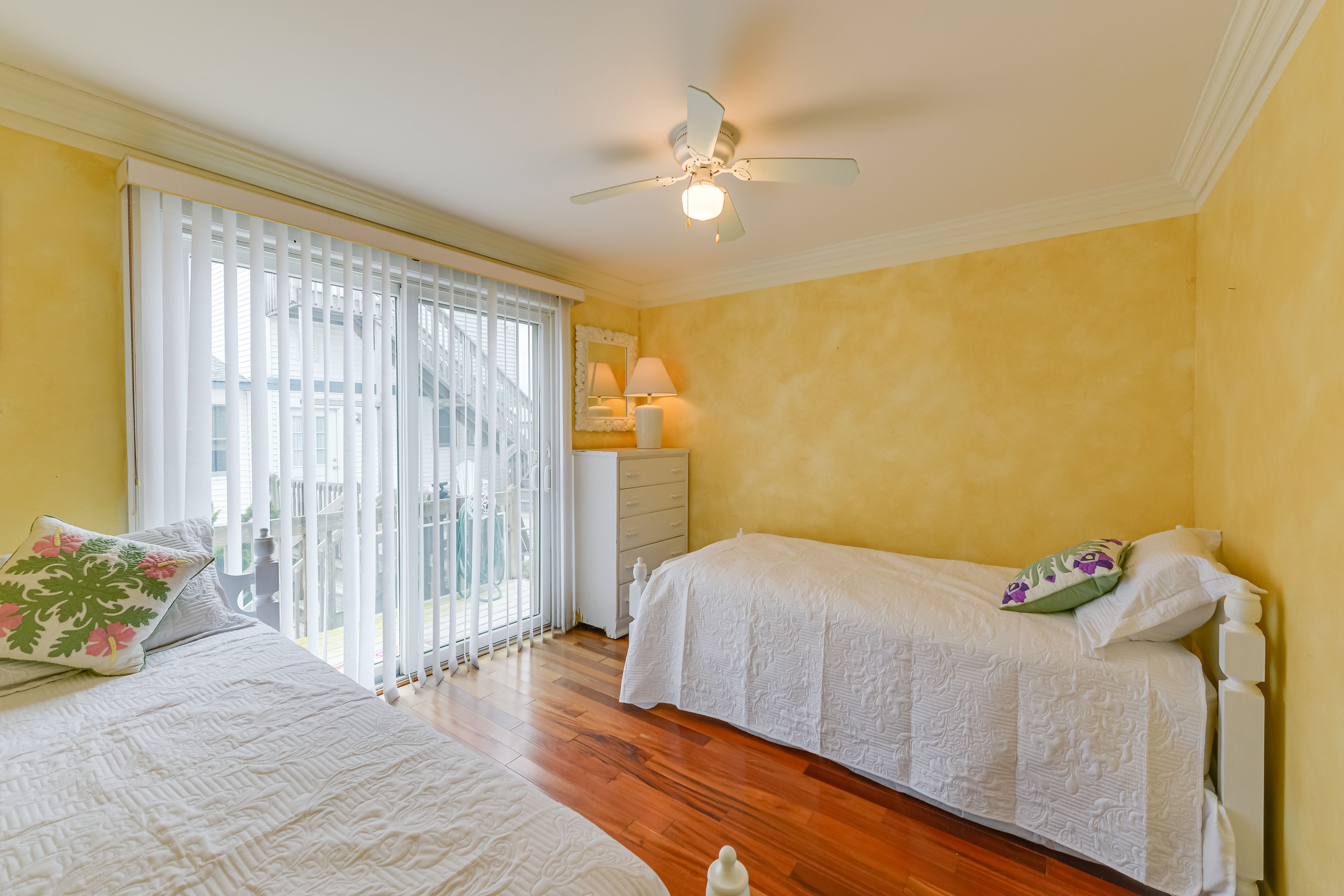 Bedroom 3 | 2 Twin Beds