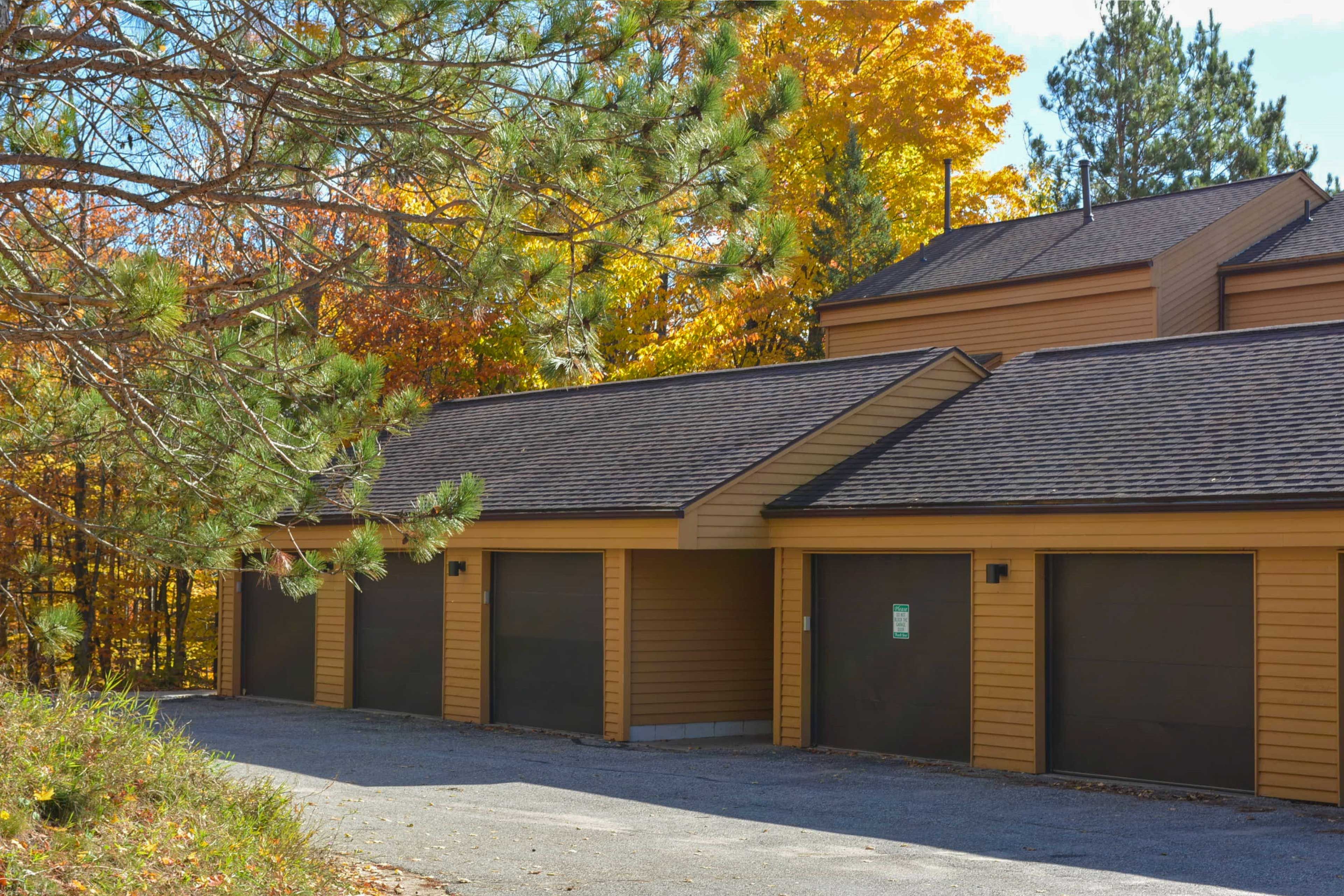 Parking | Garage (1 Vehicle) | Driveway (1 Vehicle) | Overflow Lot