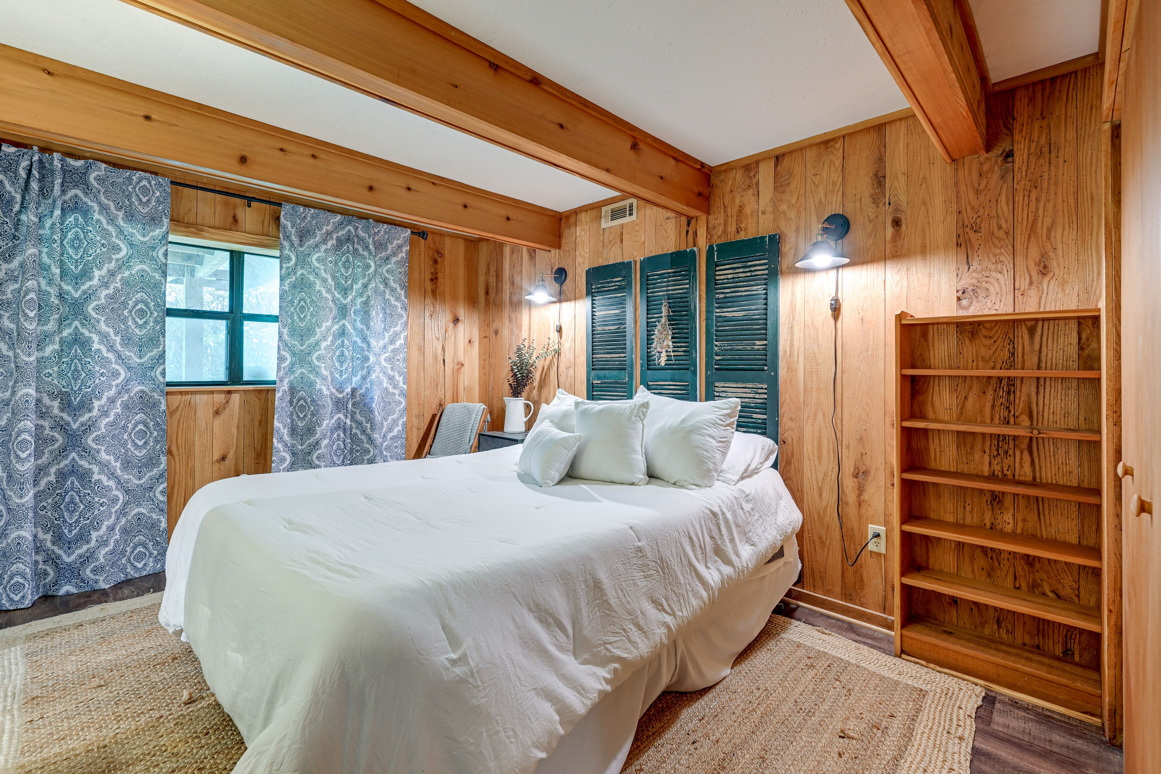 Bedroom 3 | Queen Bed | Lower Level