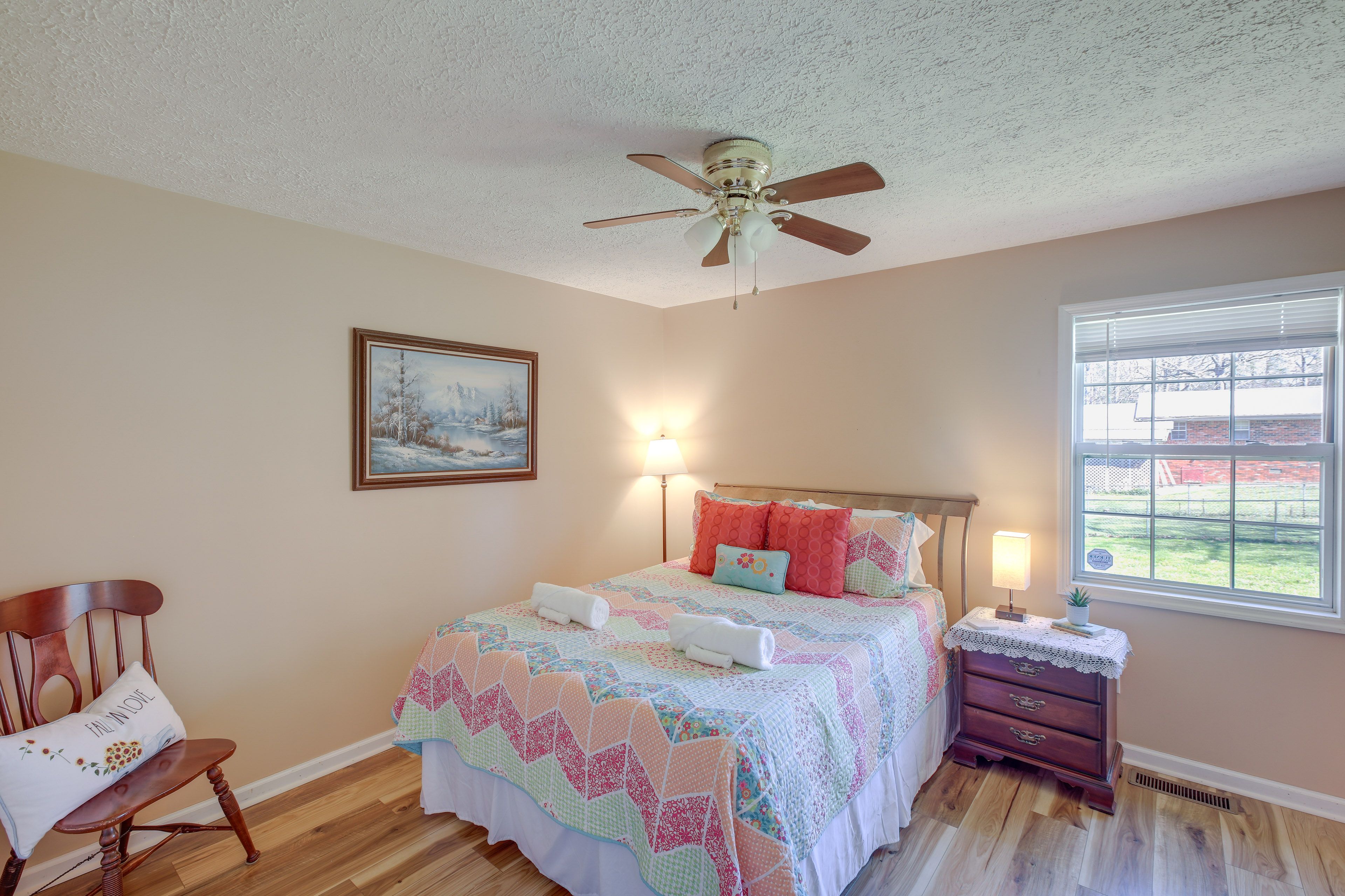 Bedroom 1 | Main Level | Queen Bed | Linens Provided