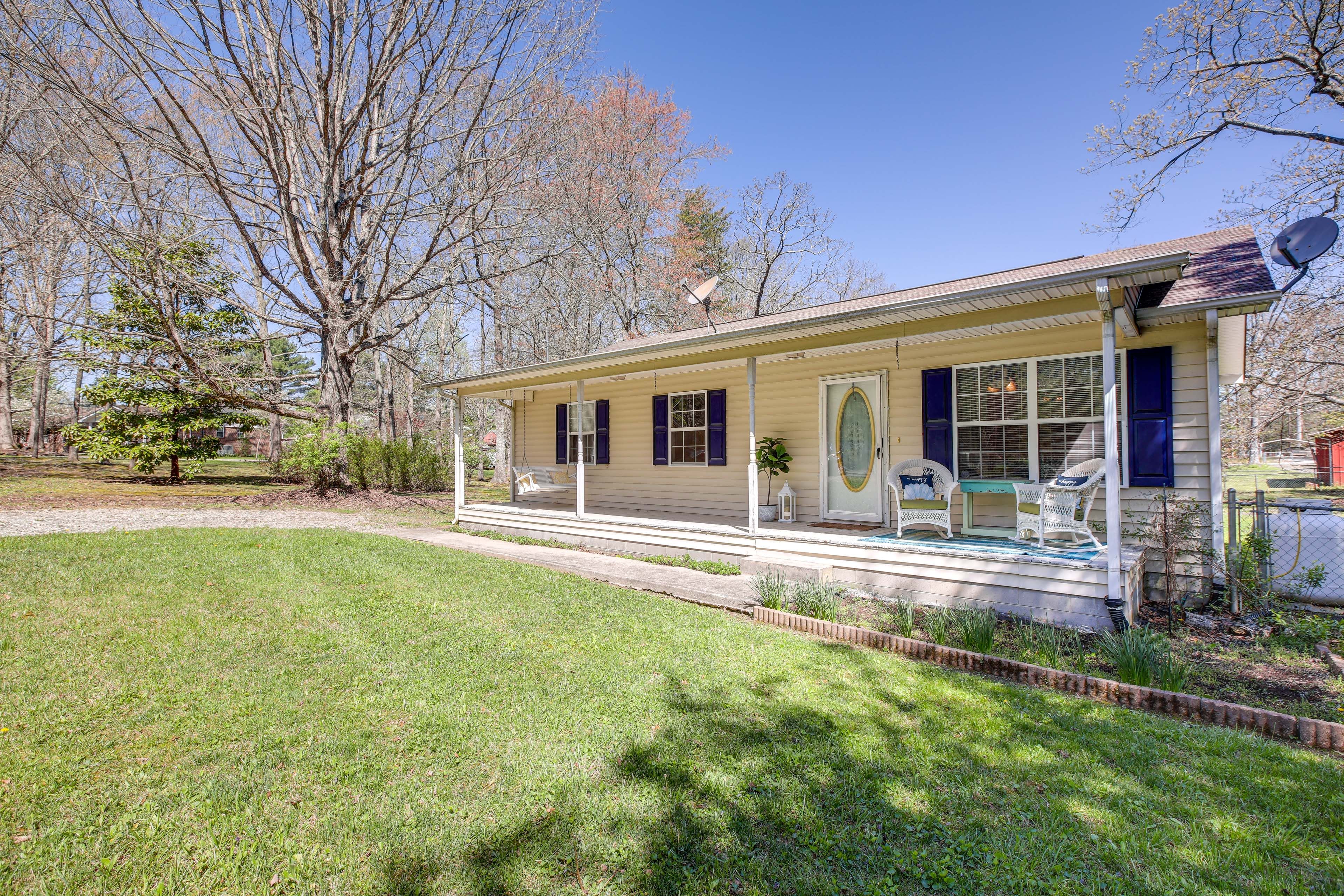 Home Exterior | Front Porch | Keyless Entry