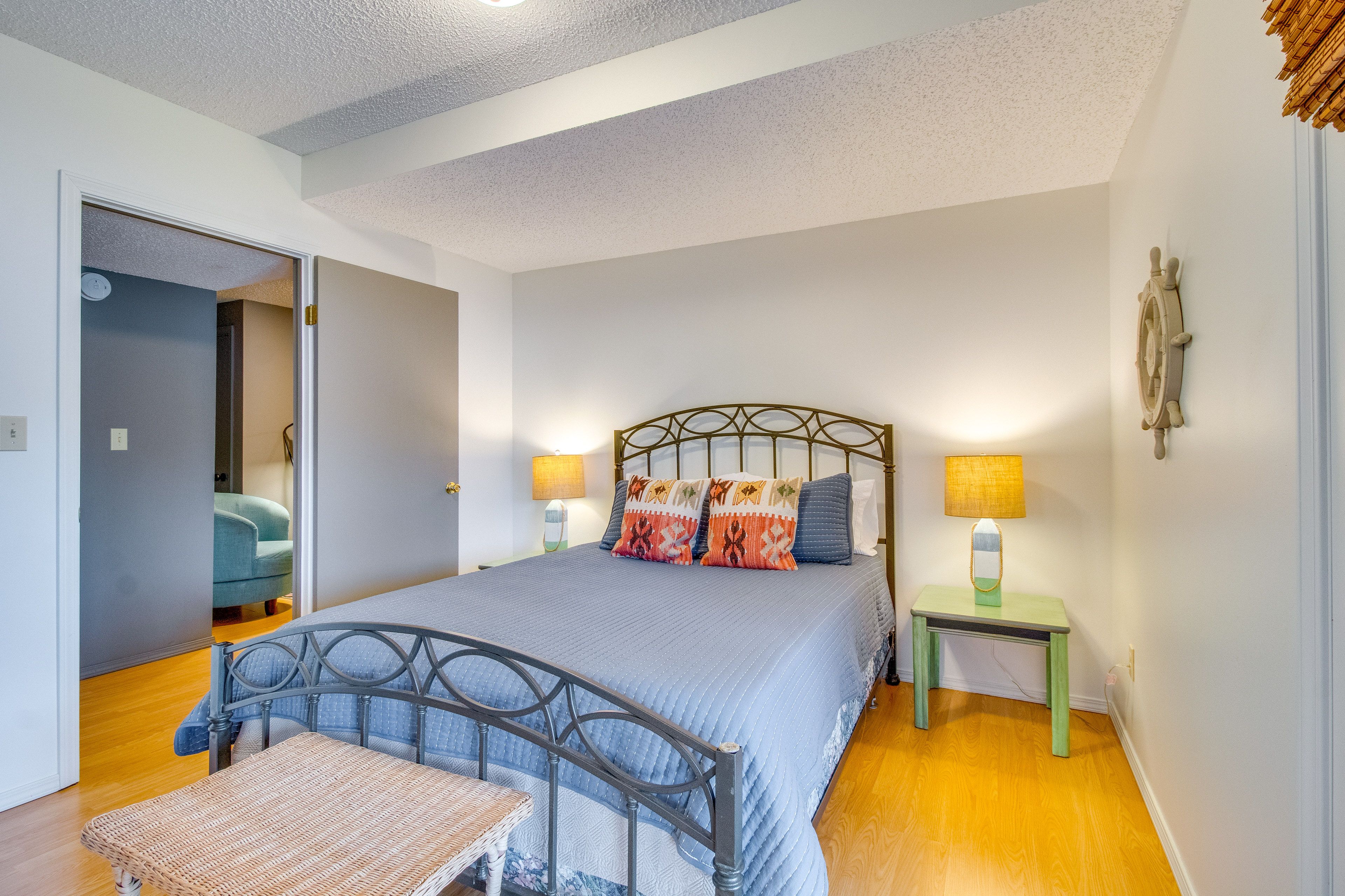 Bedroom 4 | Basement | Queen Bed