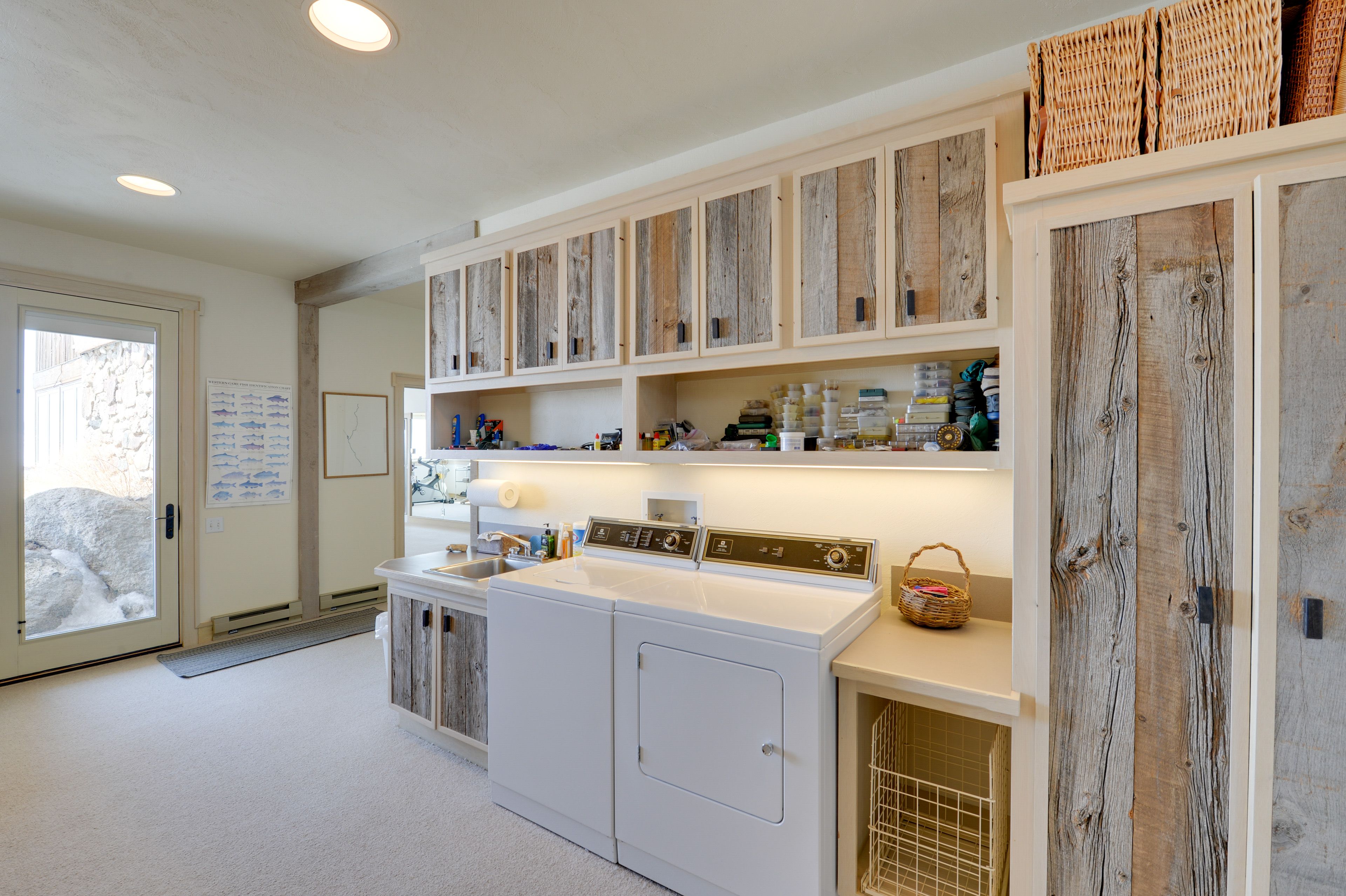 Laundry Area 1