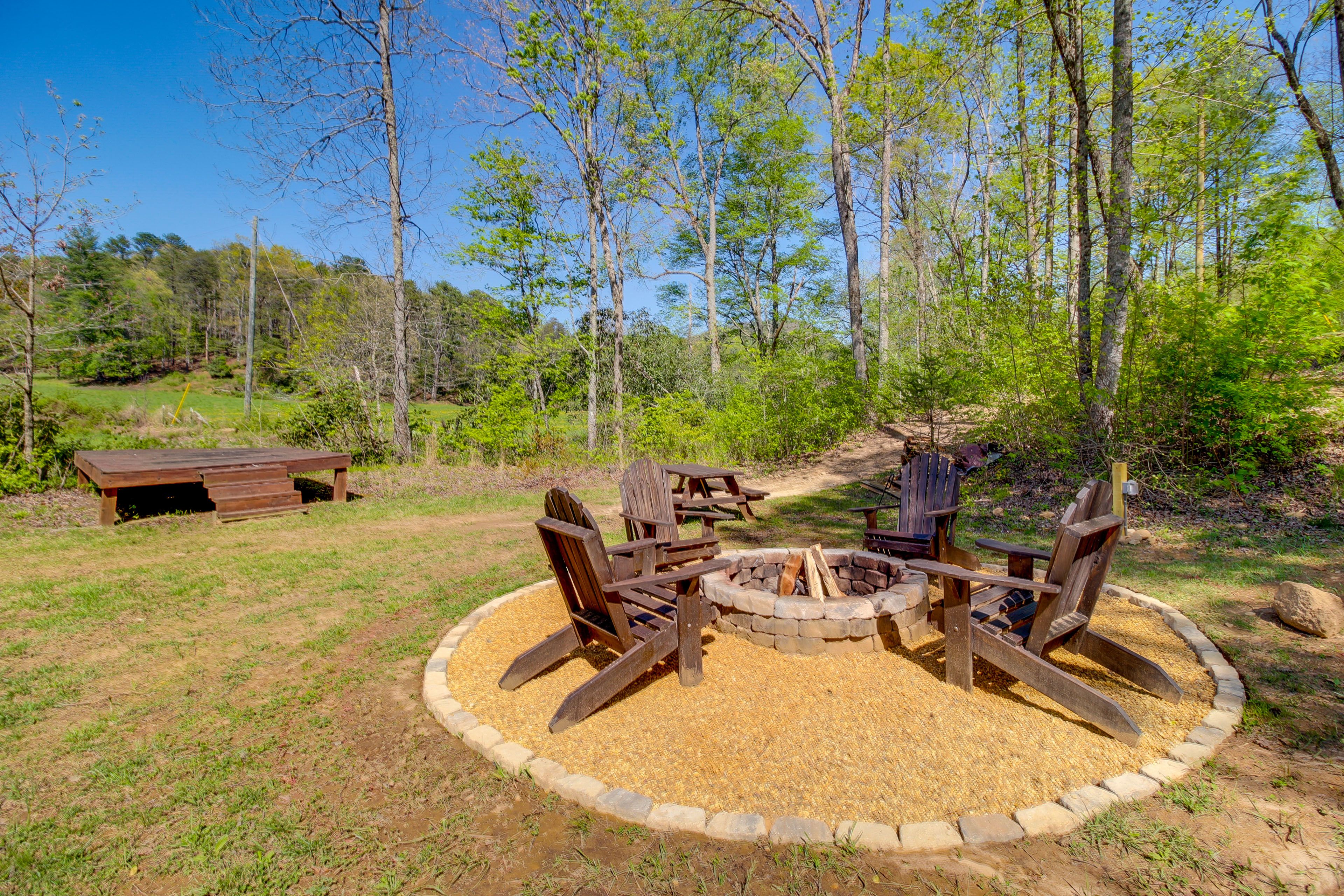 House Exterior | Additional Wood-Burning Fire Pit