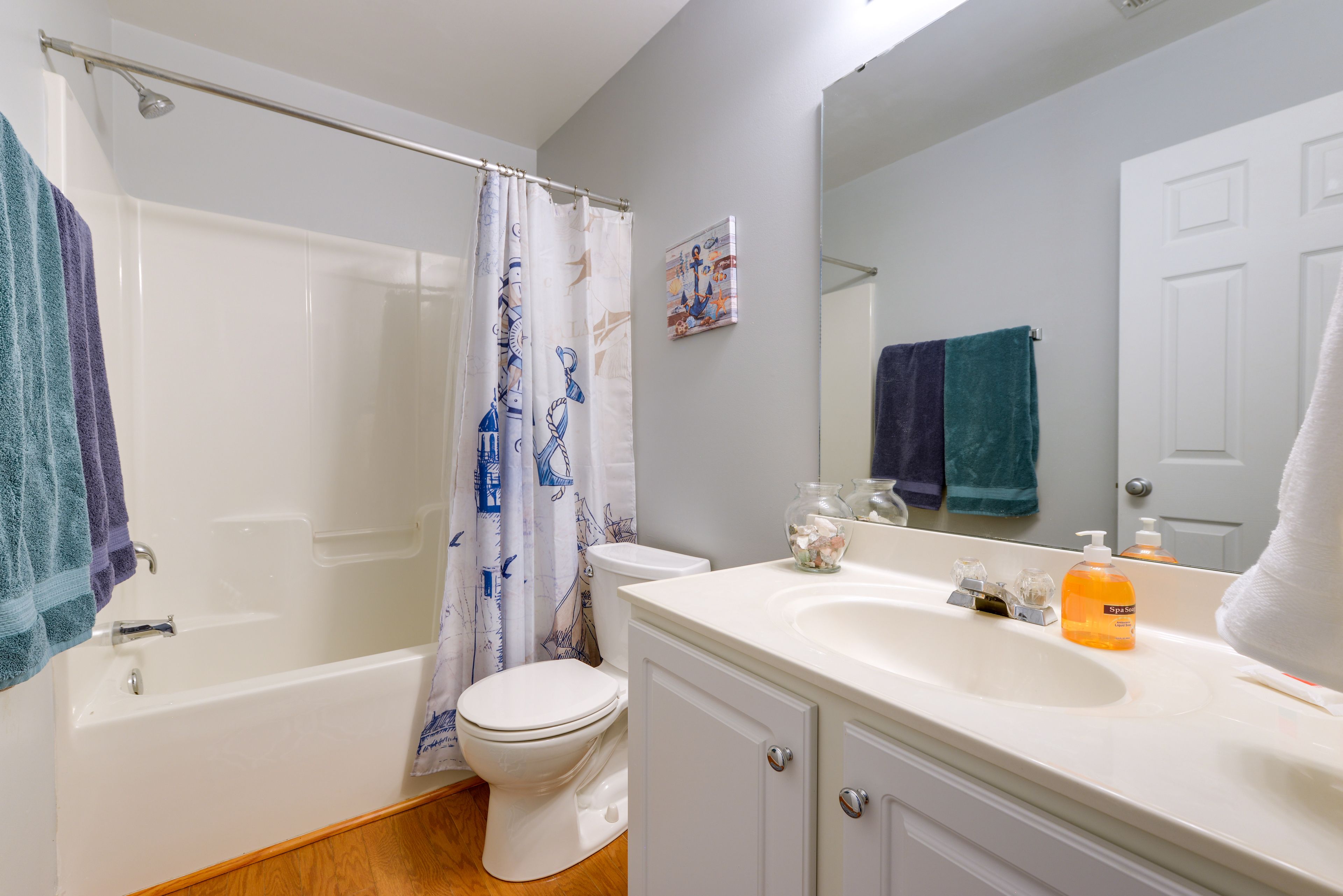 Full Bathroom | 2nd Floor | Hair Dryer