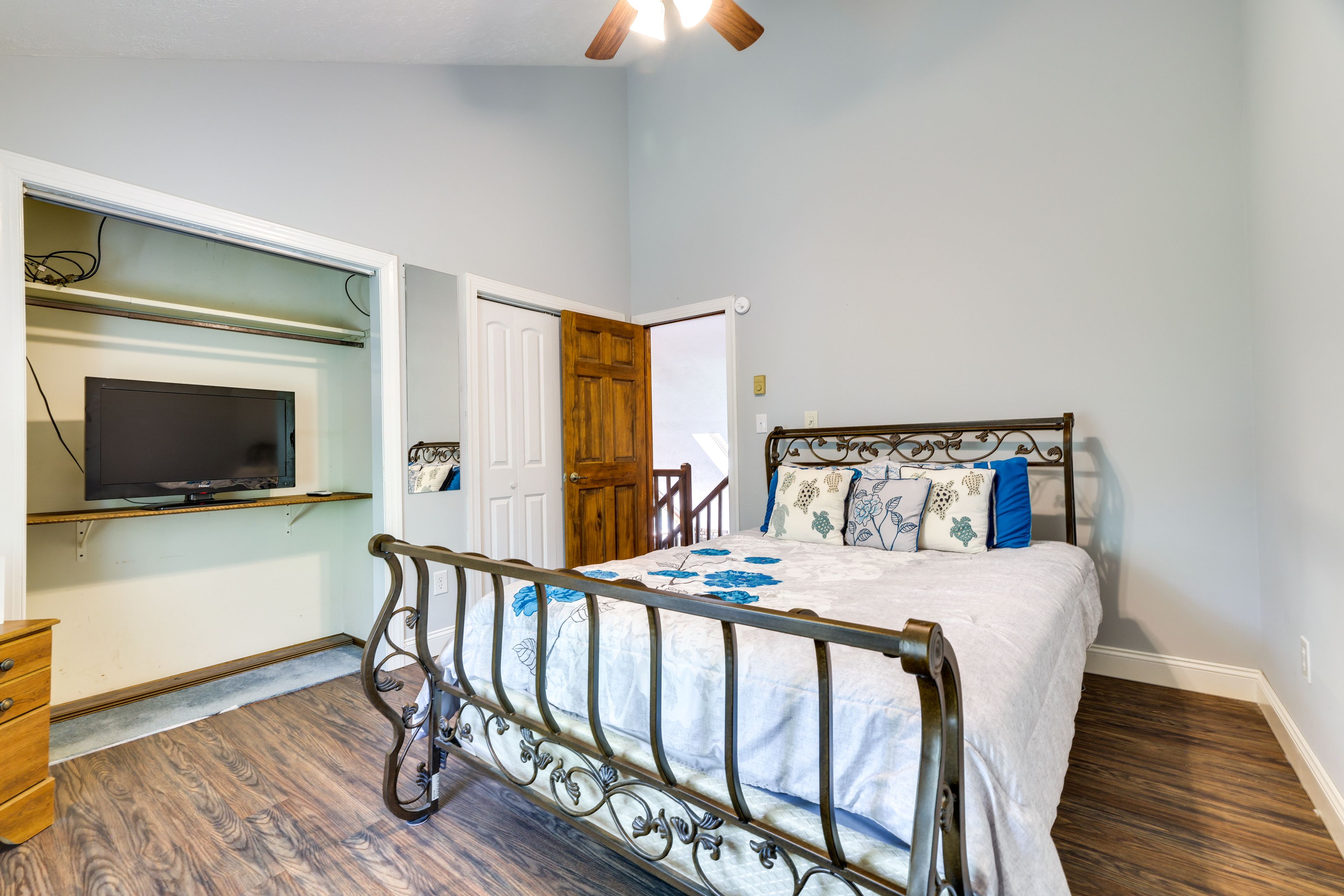 Bedroom 4 | 2nd Floor | Full Bed | Smart TV