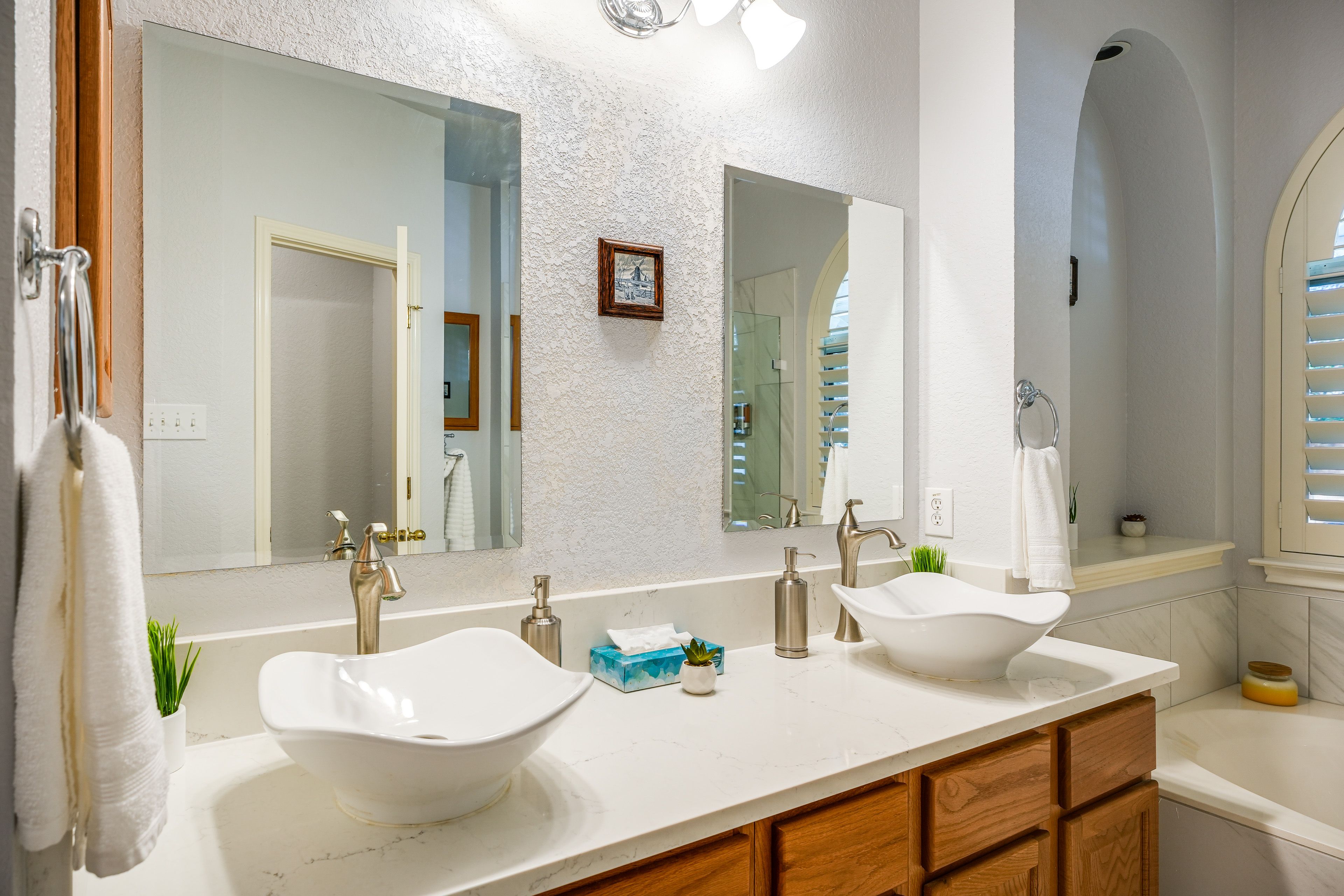 Full Bathroom | Complimentary Toiletries