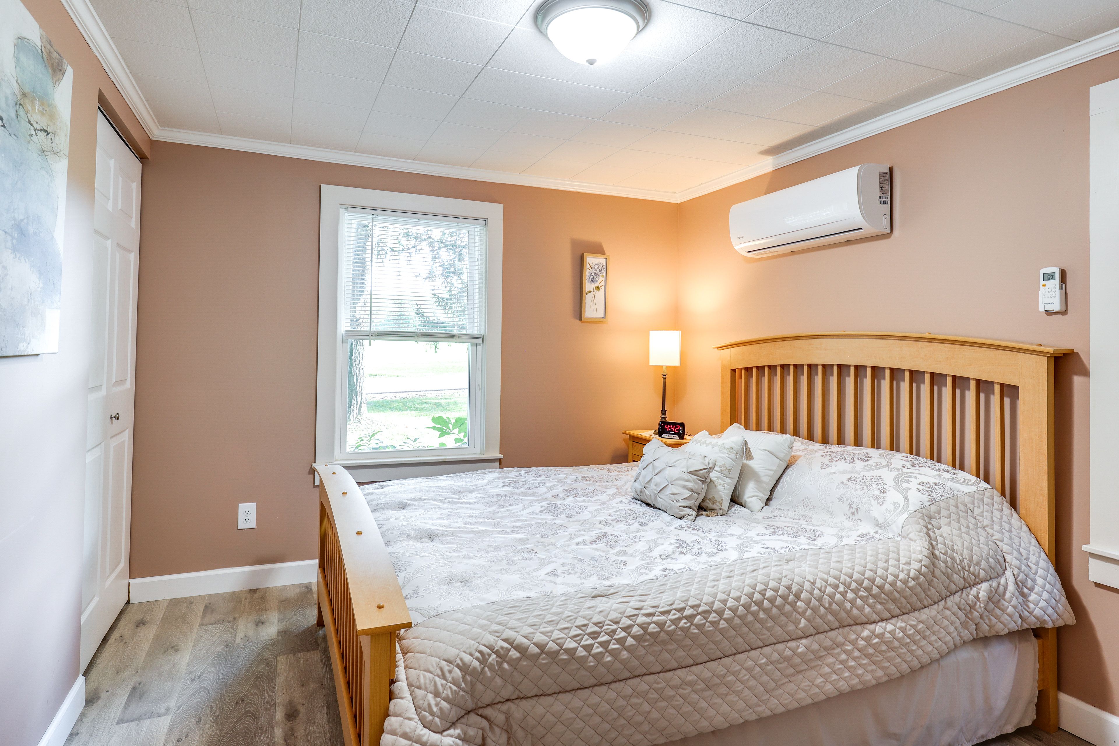 Bedroom 1 | Queen Bed | Linens Provided
