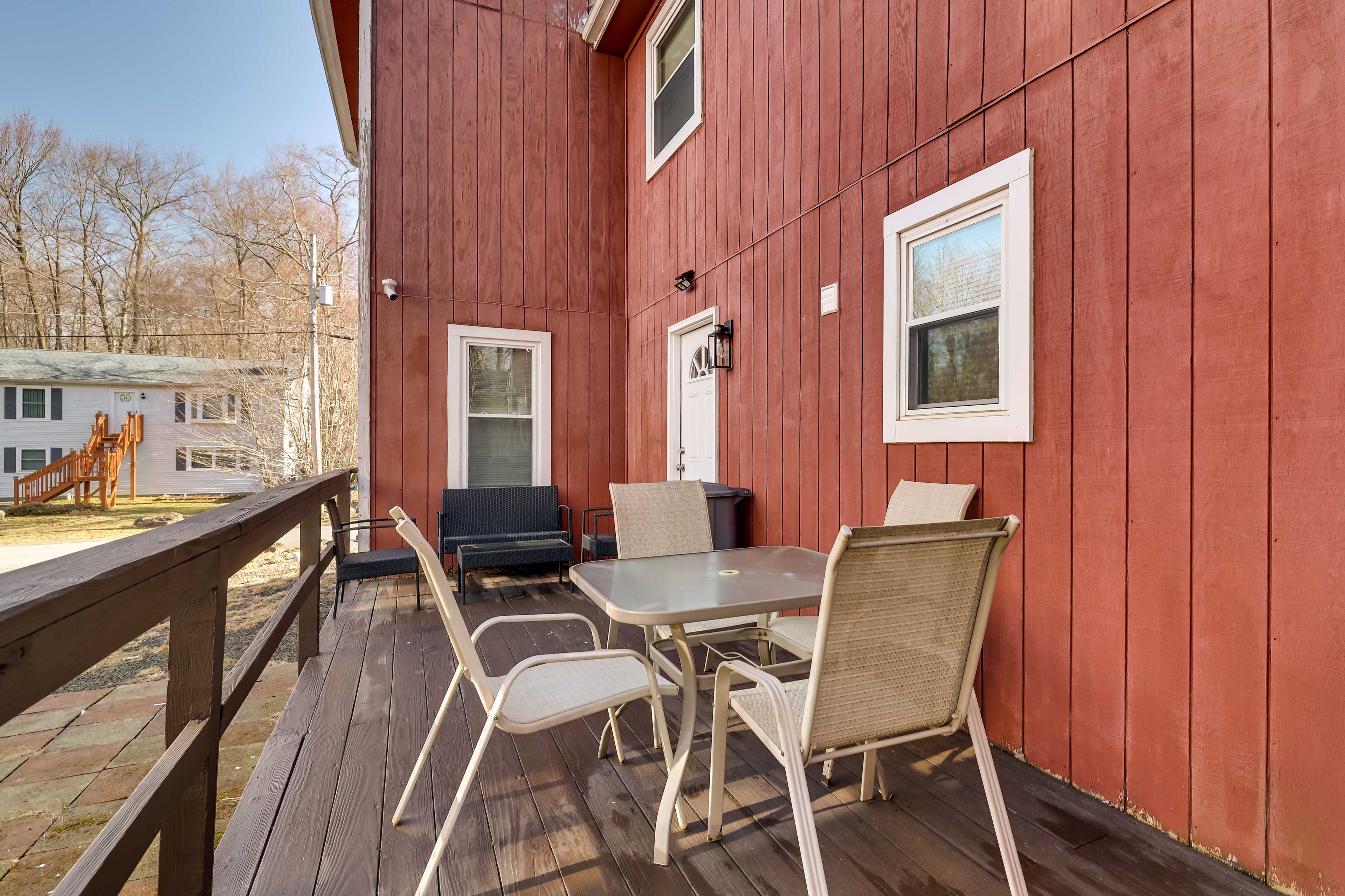 Furnished Patio | Grill