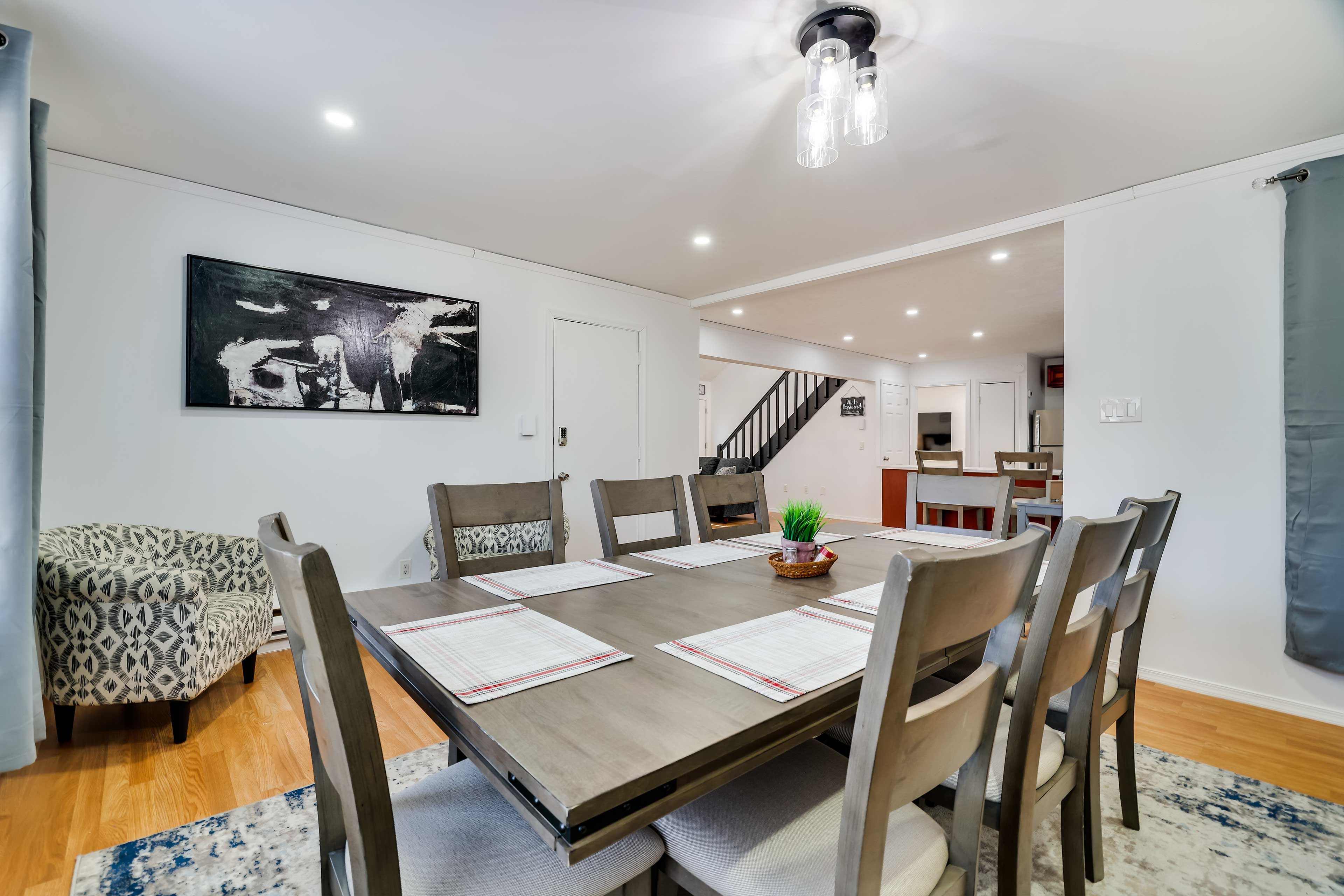 Dining Room | Dishware & Flatware Provided