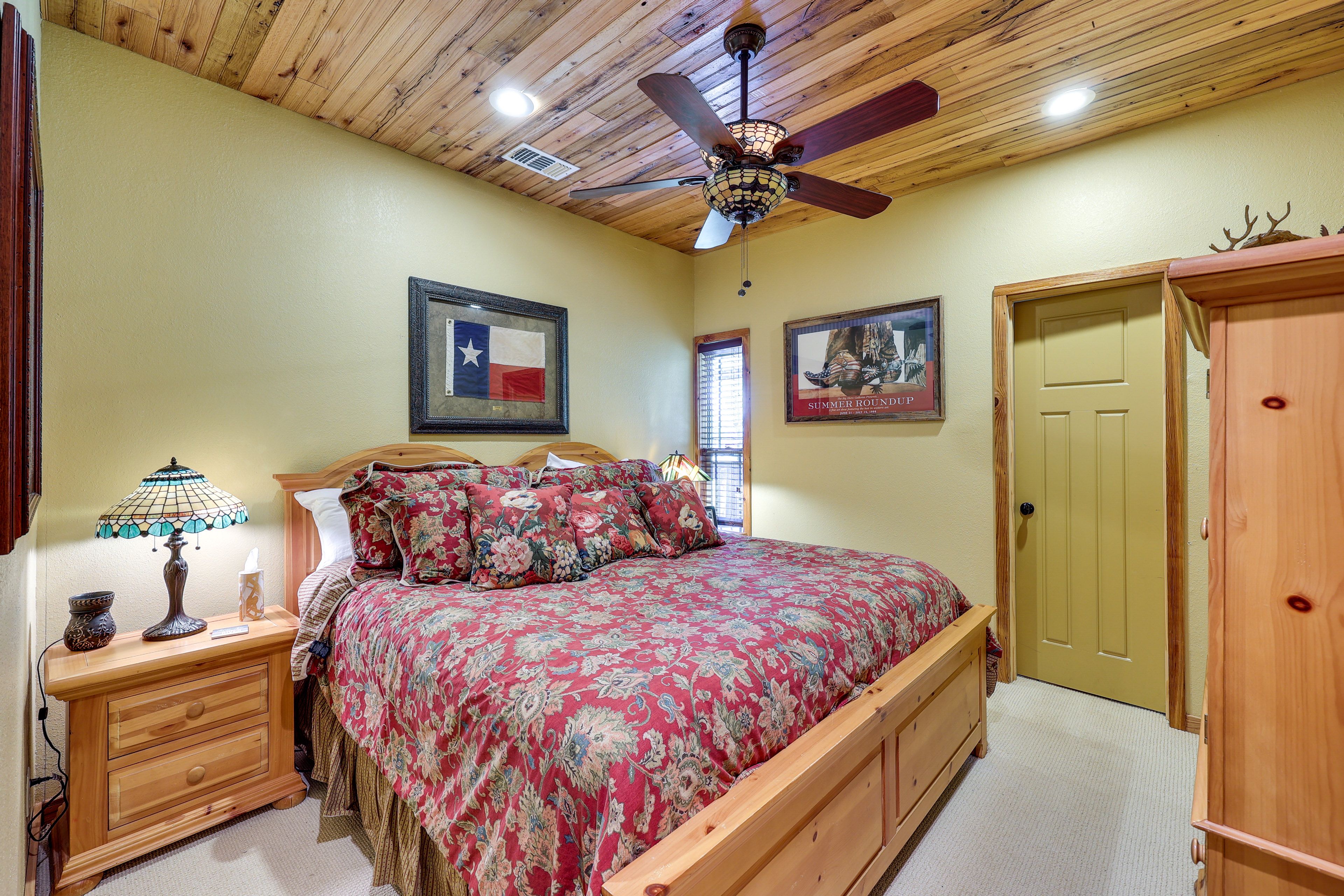 Bedroom 1 | California King Bed | Linens Provided