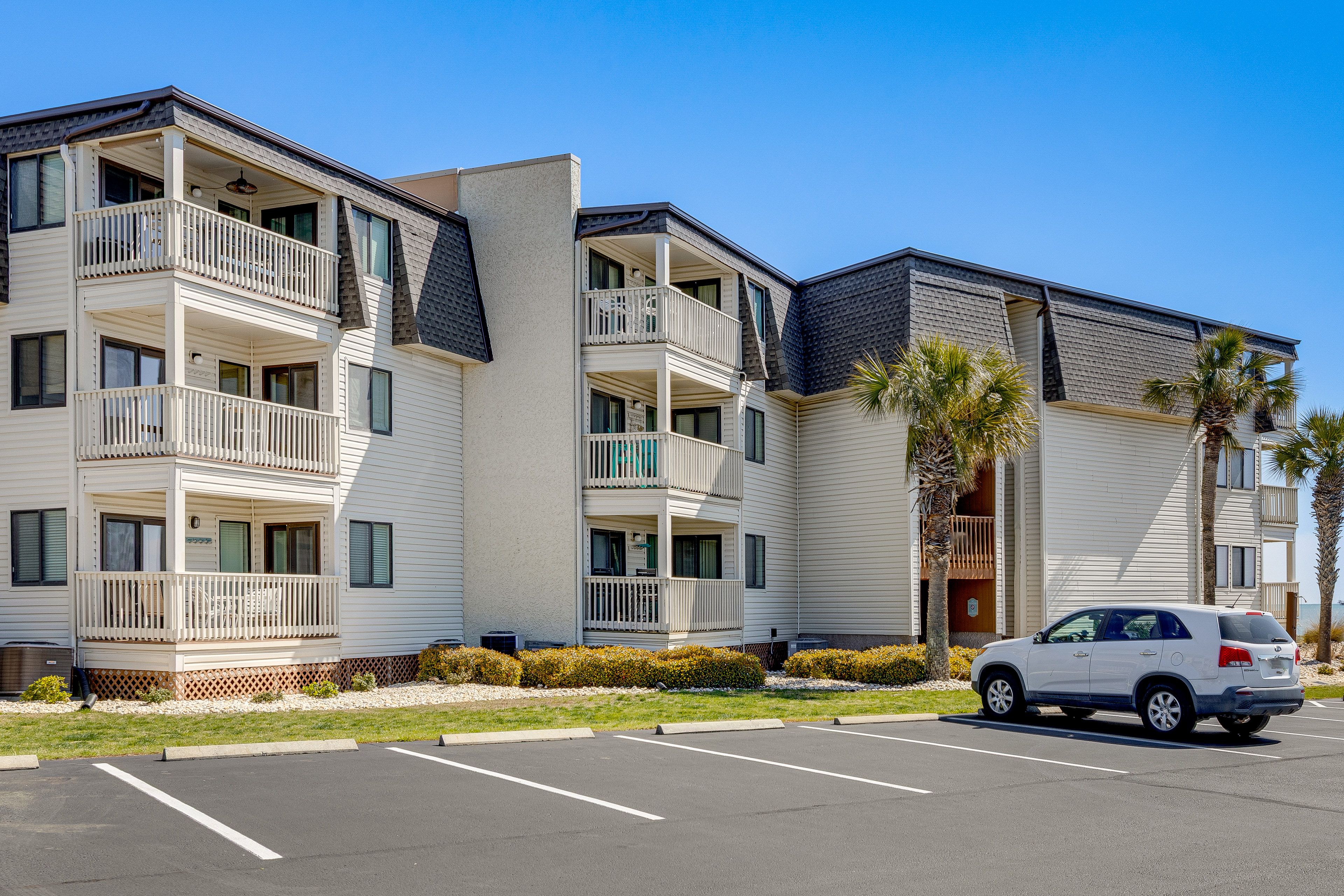 Condo Exterior | Ocean Forest Villas