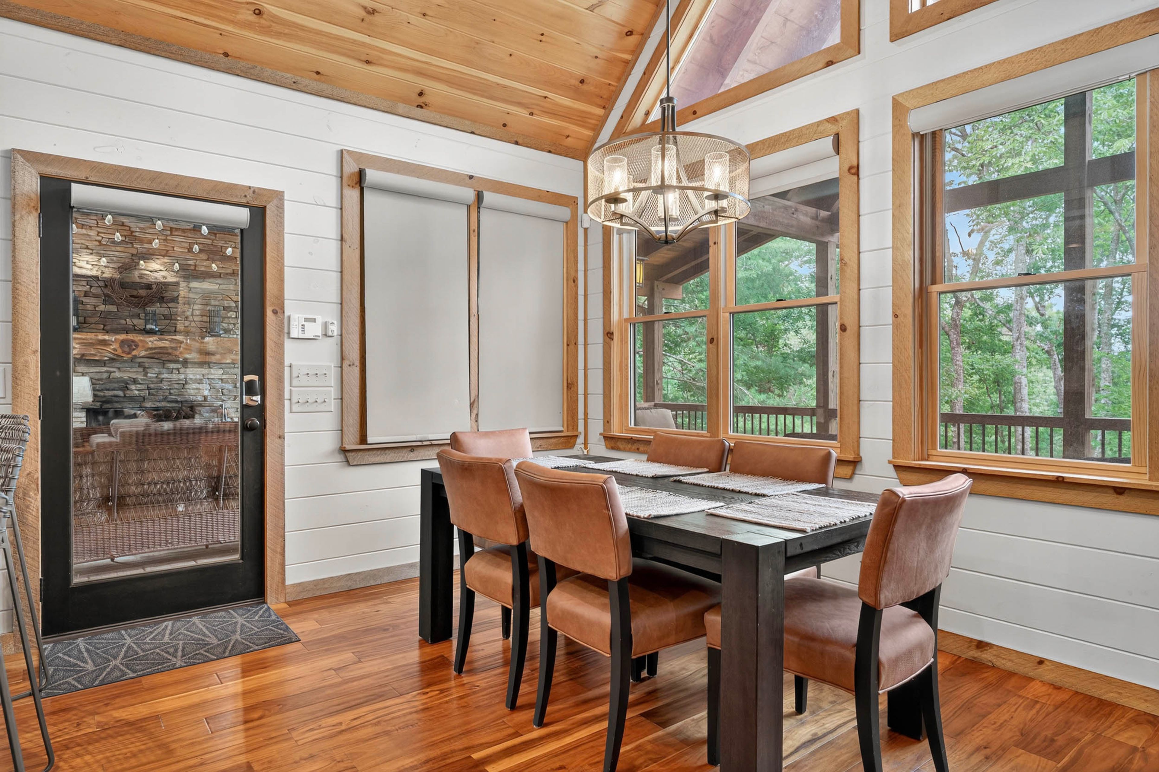 Dining Space | Dishware/Flatware