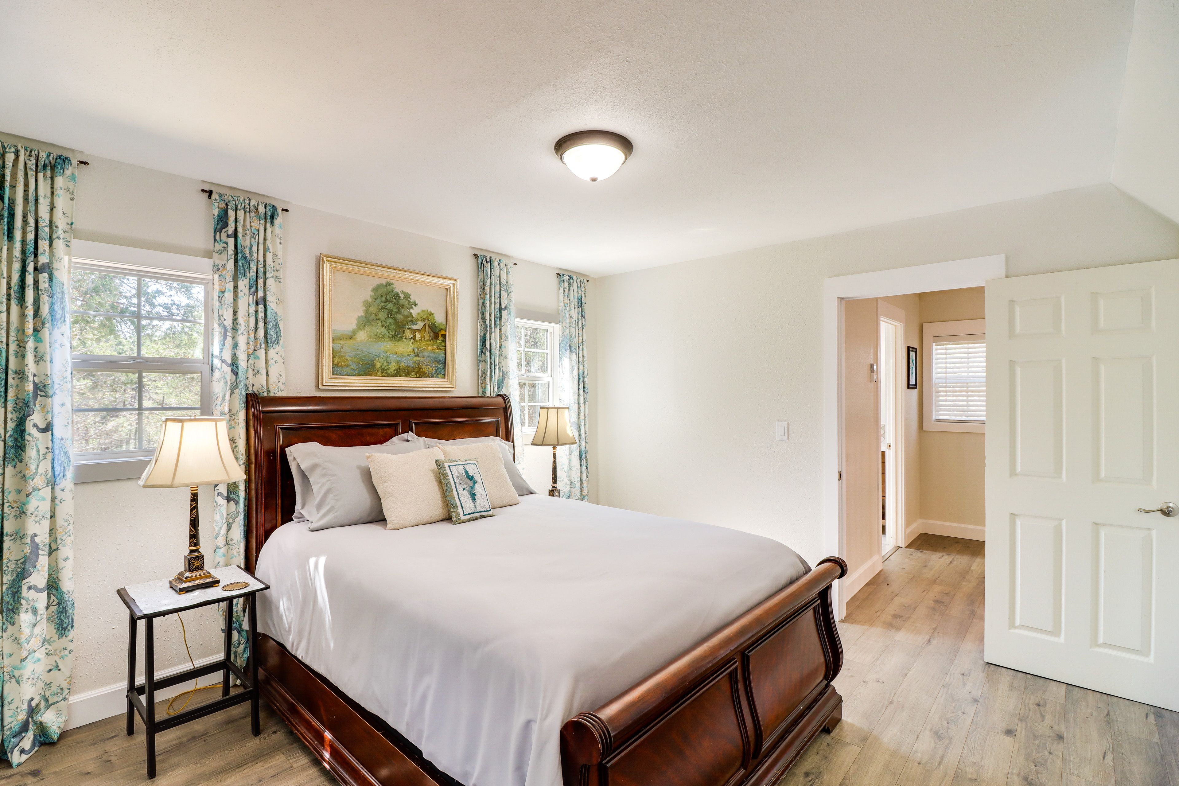 Bedroom Suite | Queen Bed | Linens Provided | Upper Level