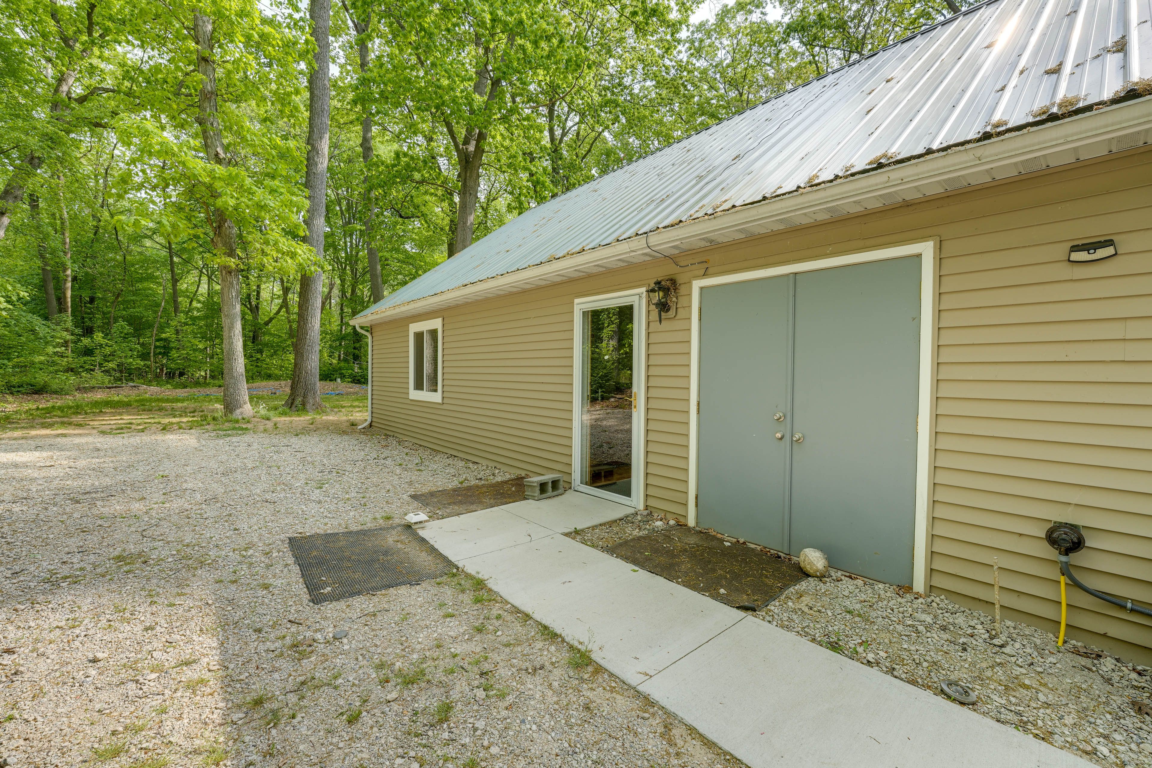 Roadhouse | Front Entry