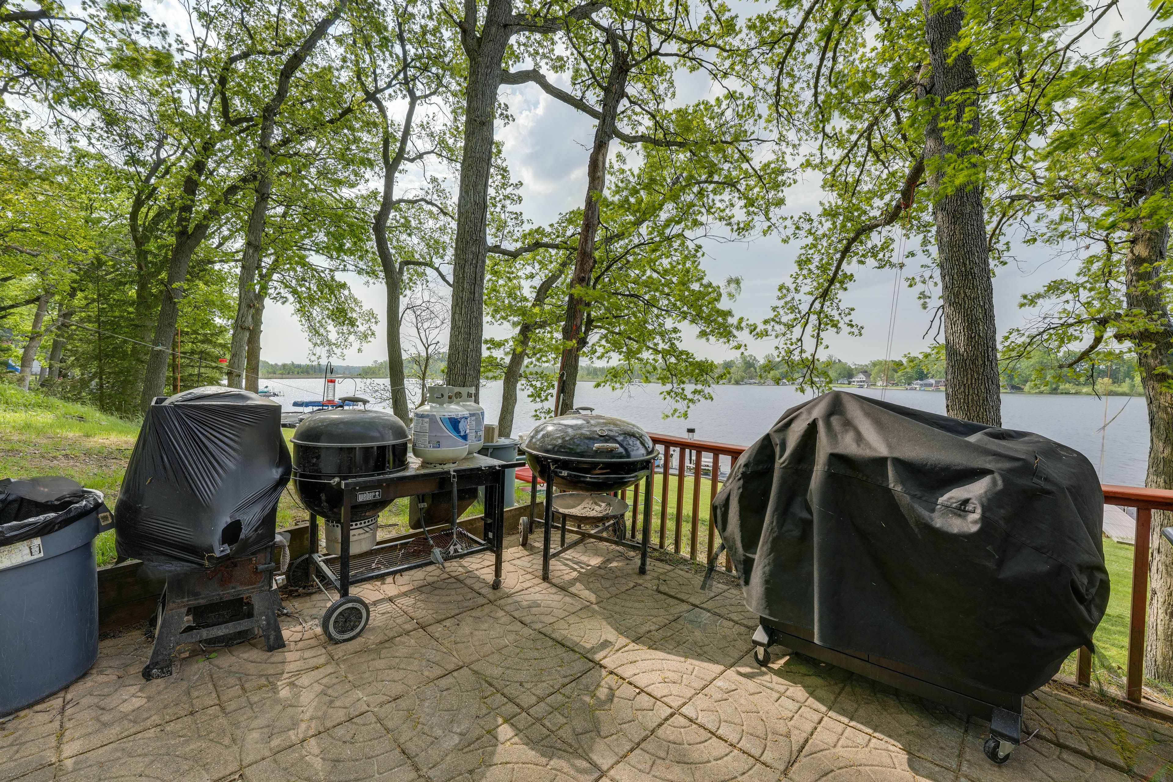 Patio | Grilling Station