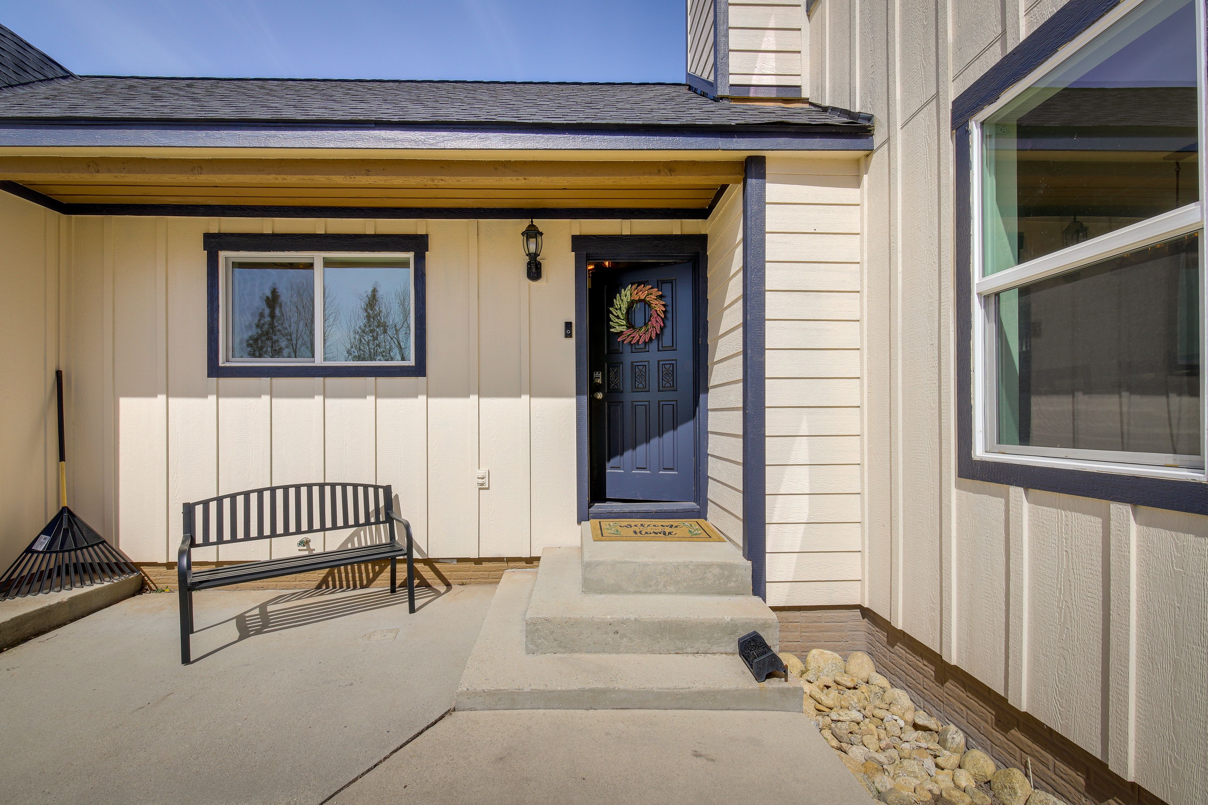 Front Entrance | Keyless Entry