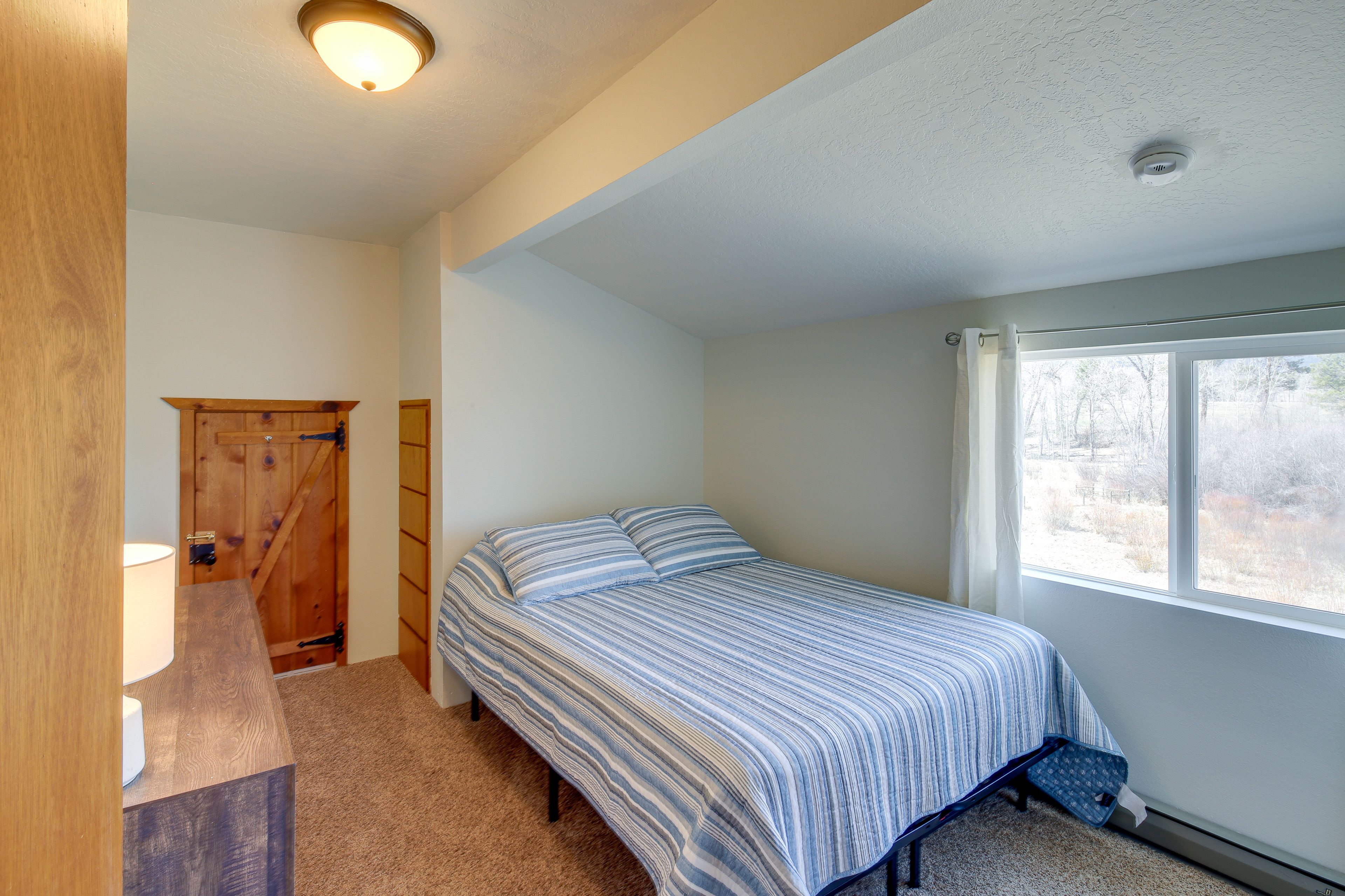 Bedroom 3 | 2nd Floor | Queen Bed