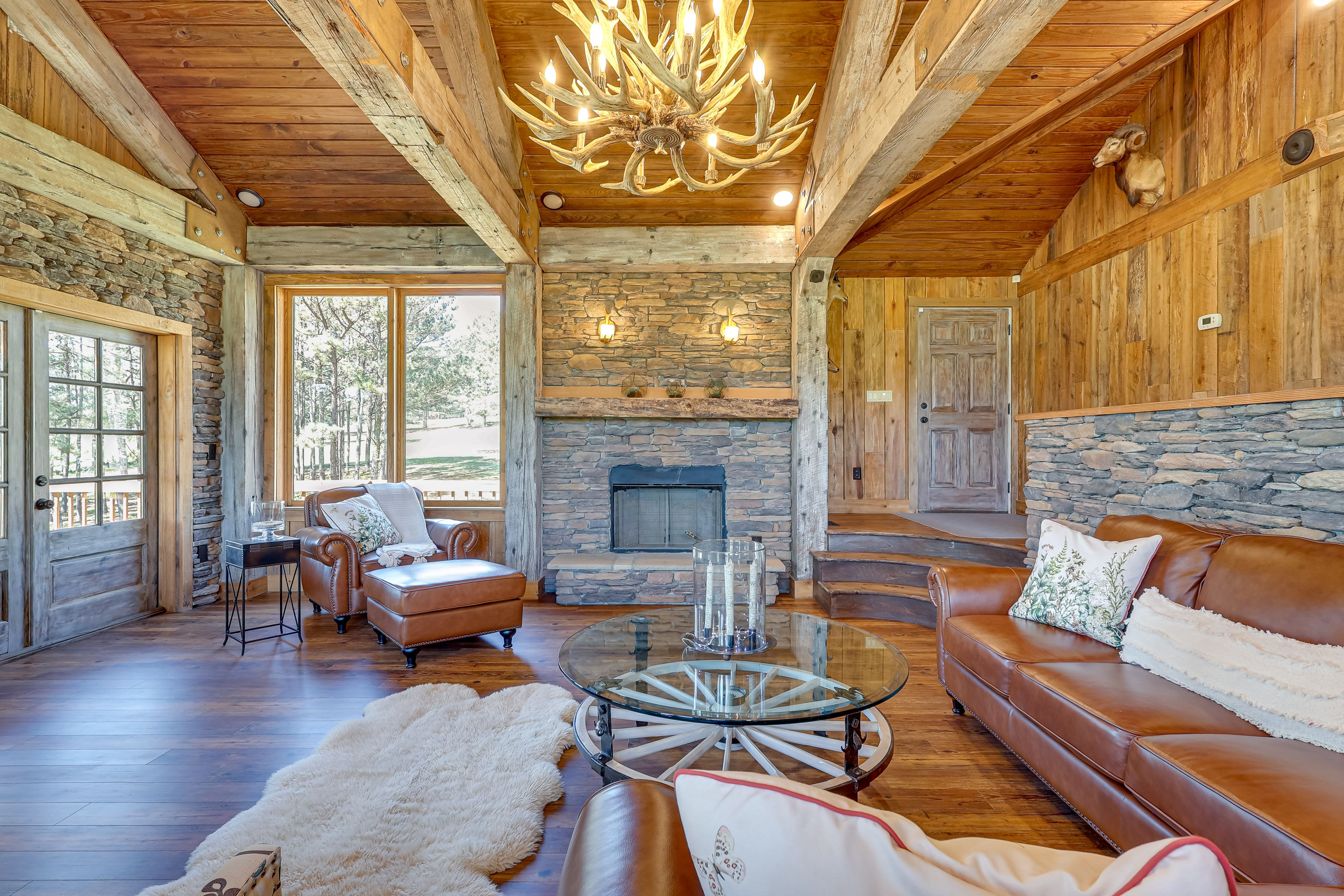 Additional Living Area | Fireplace