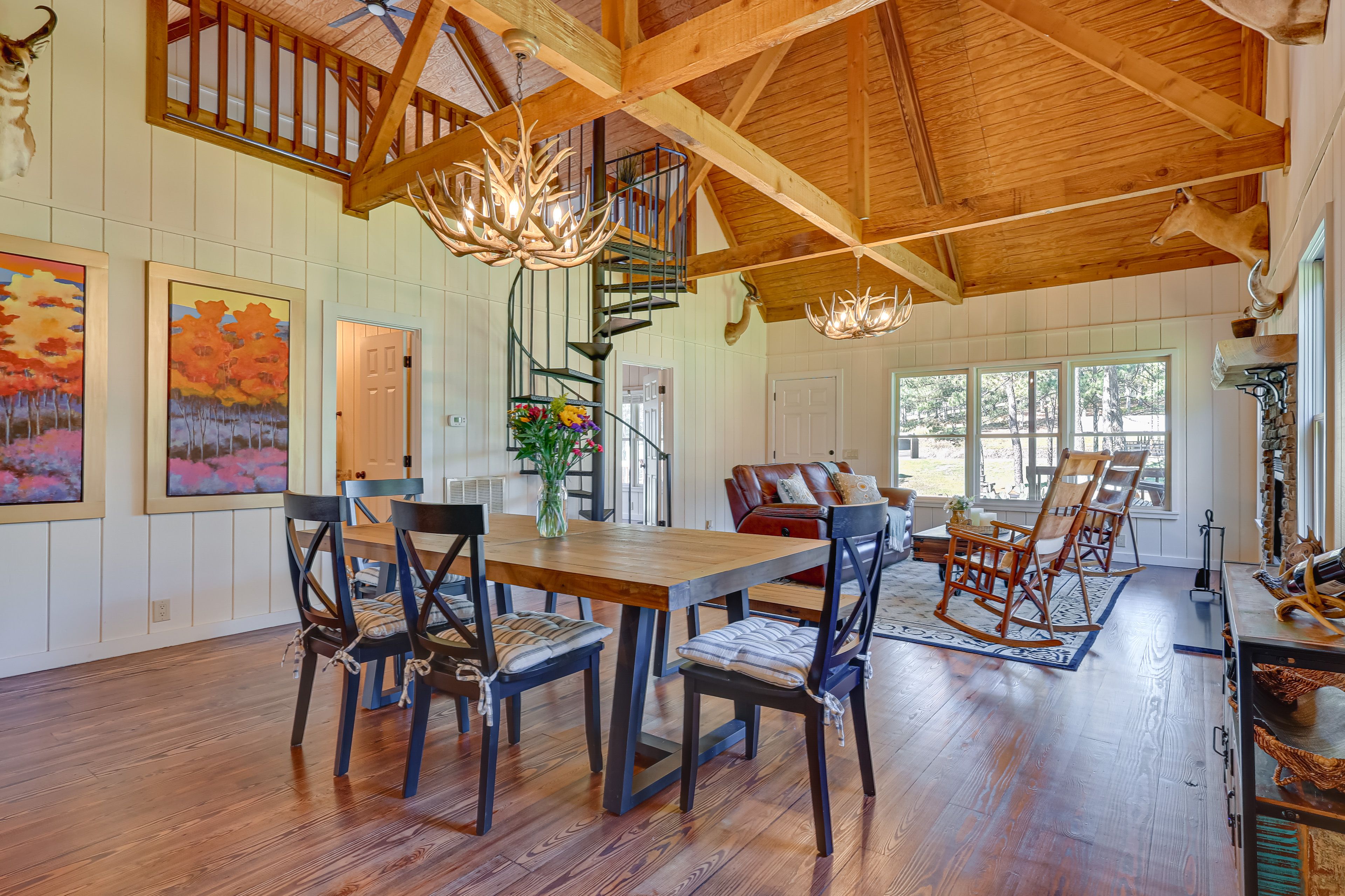 Dining Area | Dining Table | Dishware/Flatware