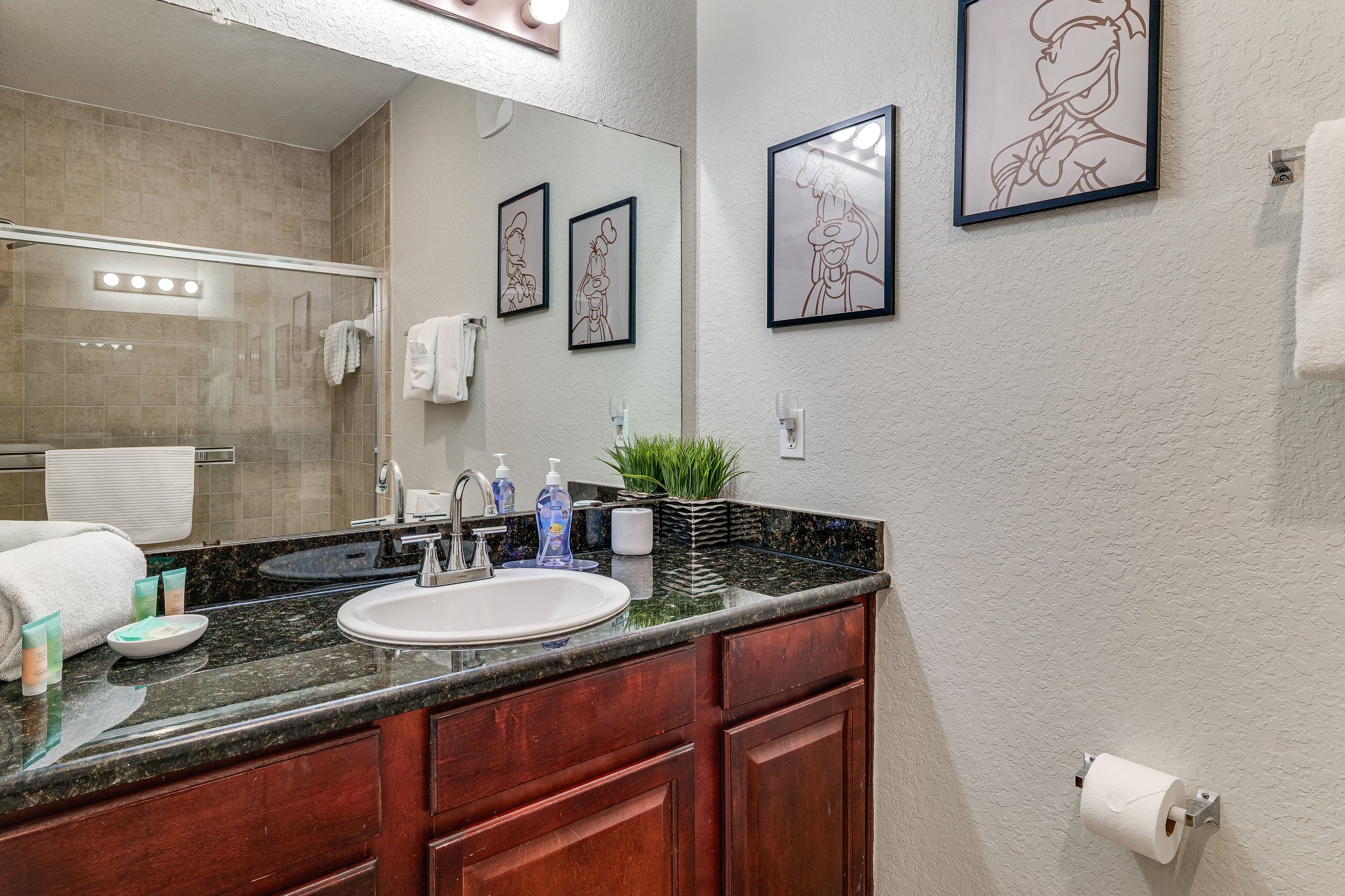 Bathroom | Shower | Towels Provided