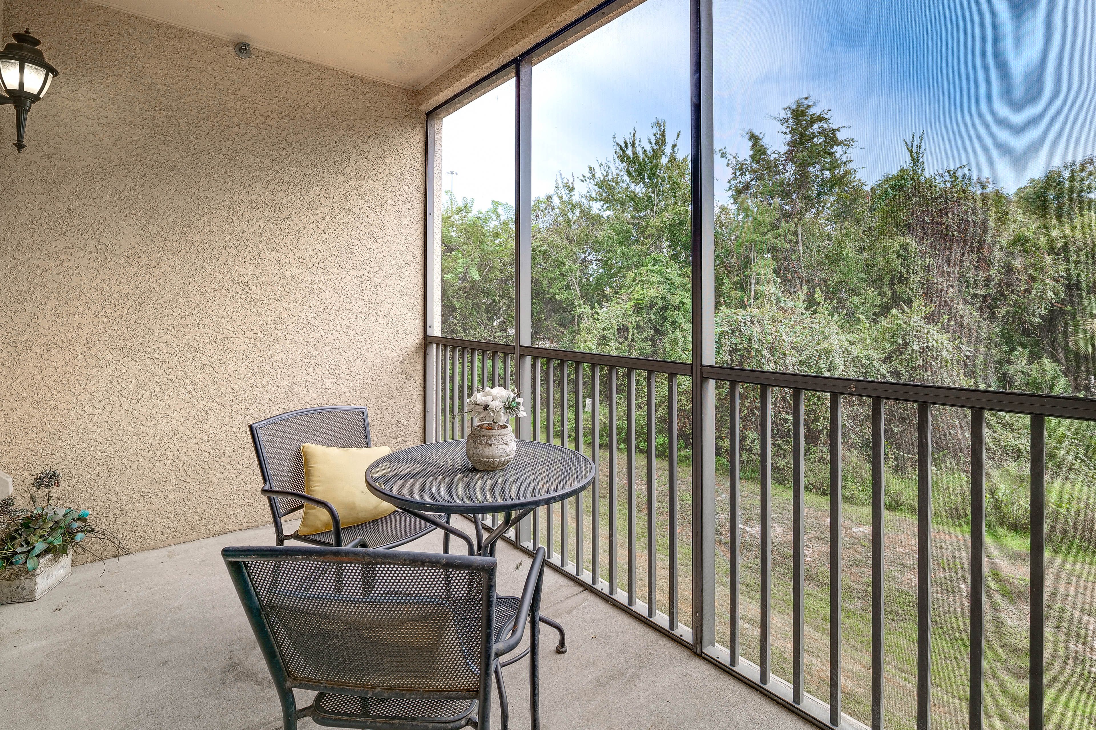 Private Lanai | Dining Area