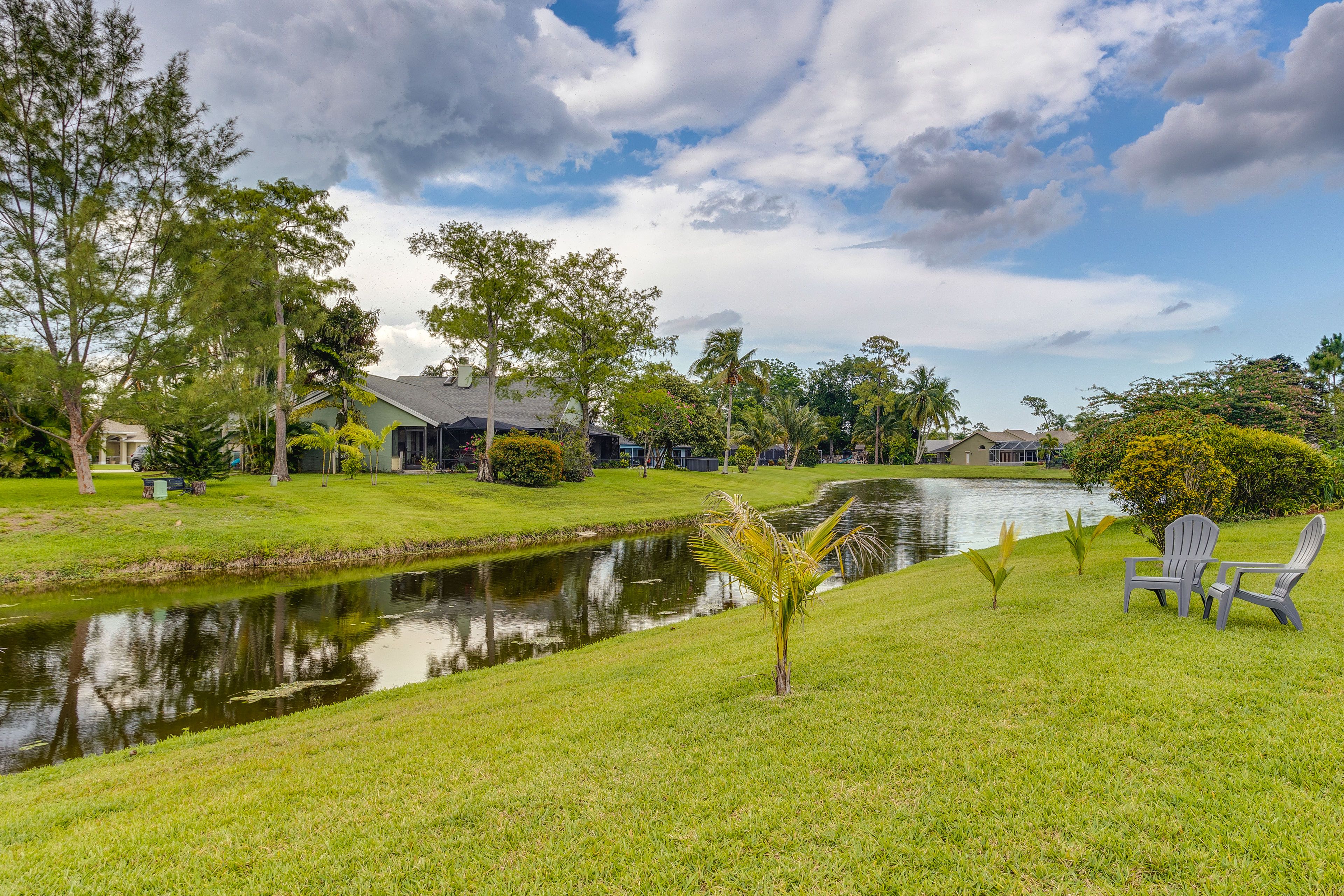 House Exterior | Canal Views