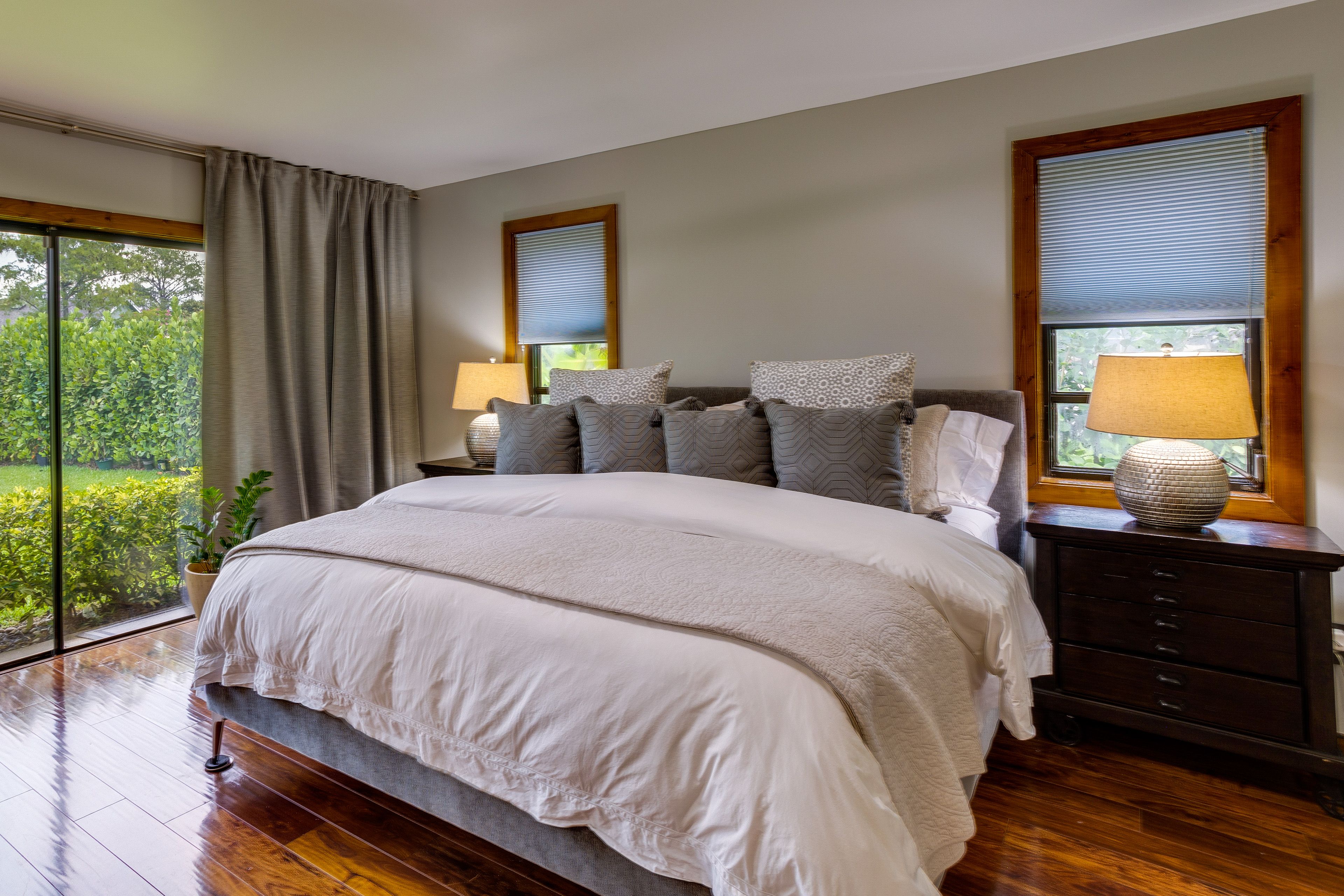 Bedroom 1 | King Bed | Smart TV w/ Cable