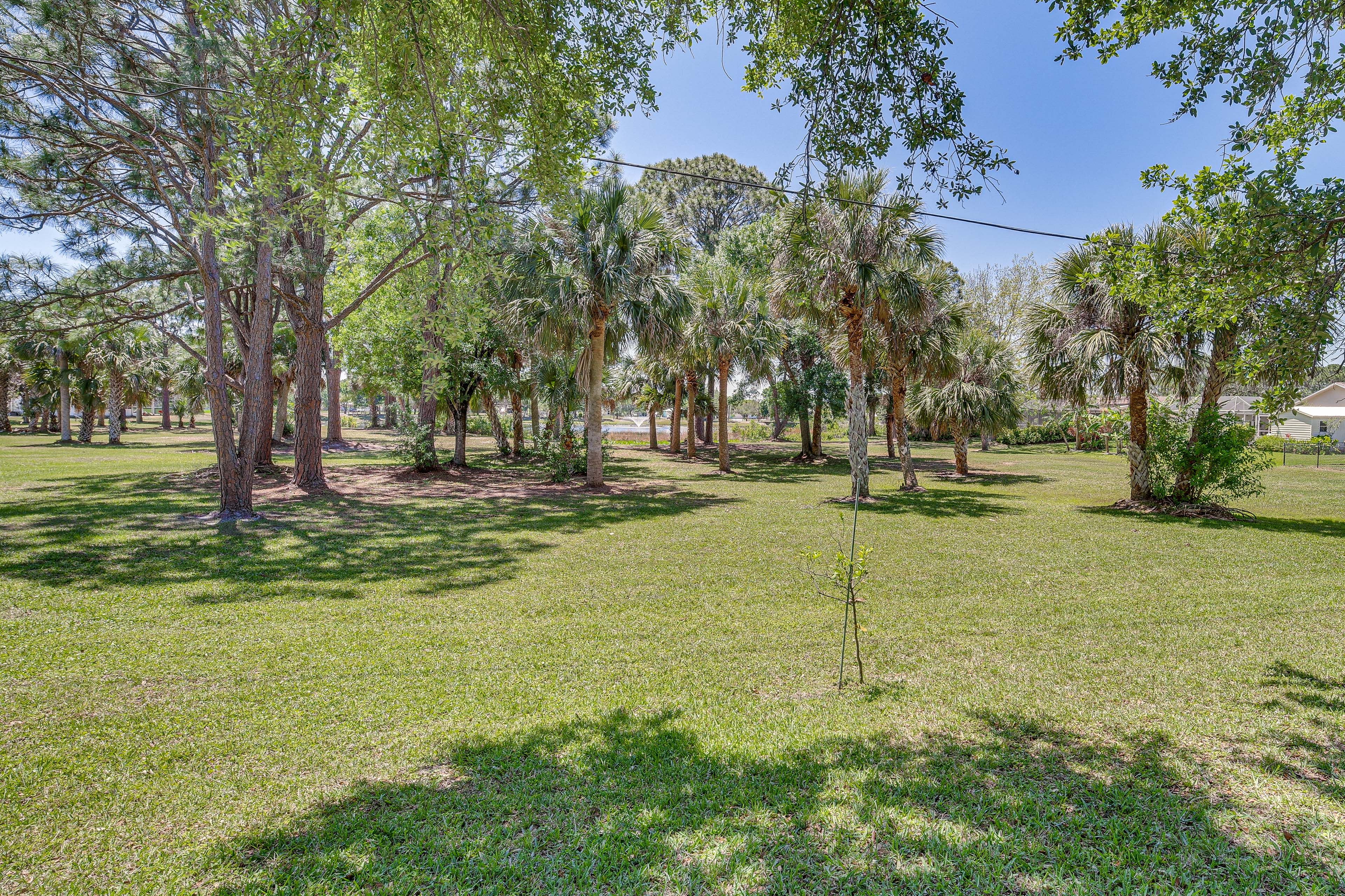 Open Backyard | Walk to Lake