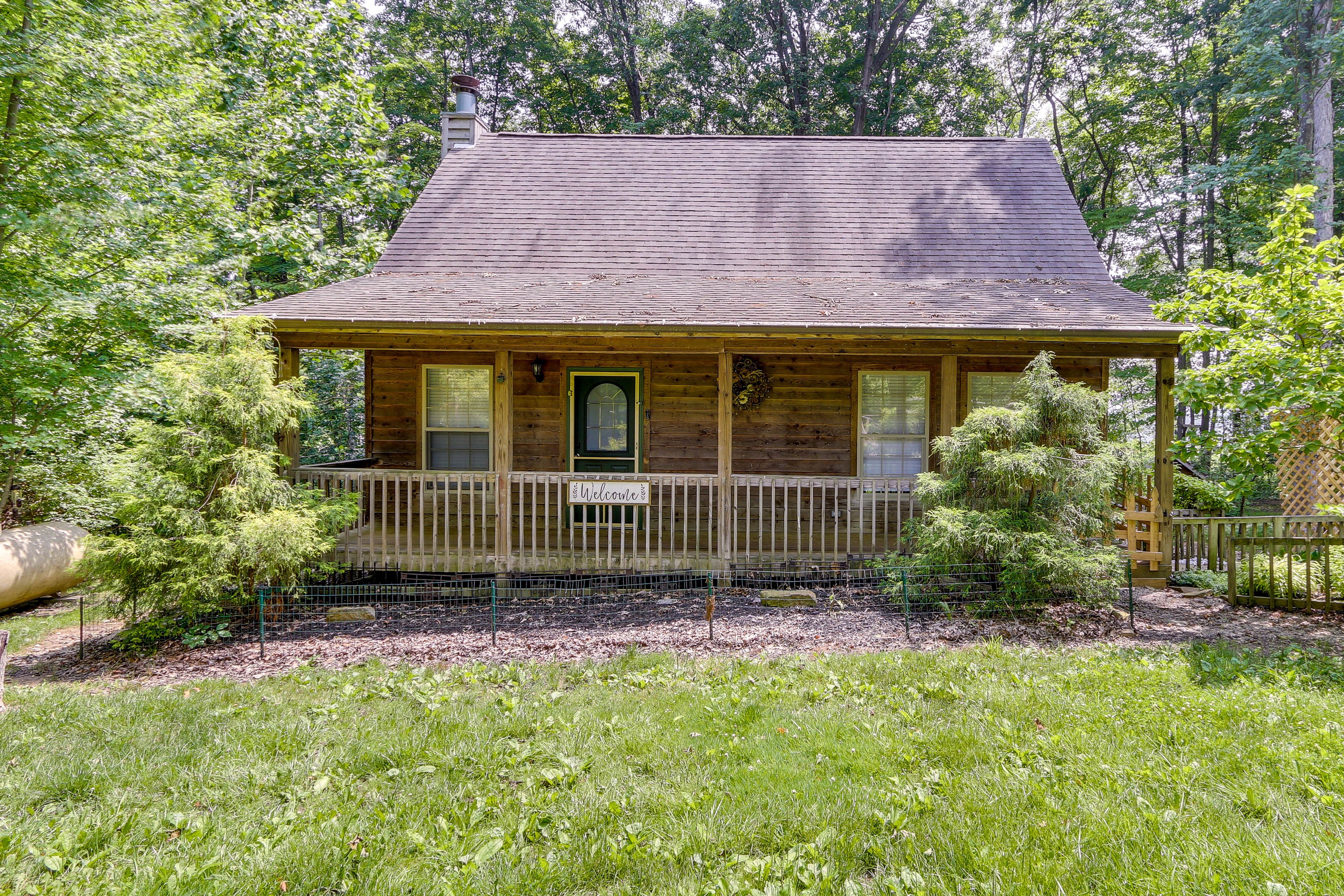 Bainbridge Vacation Rental | 3BR | 1.5BA | Steps Required | 1,200 Sq Ft