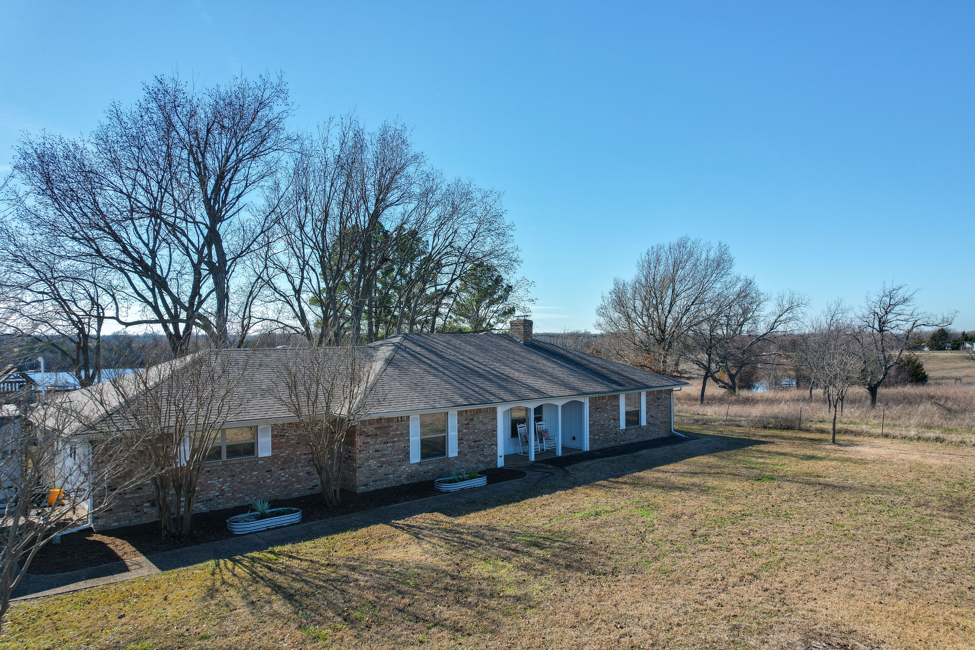 Parking | Driveway (2 Vehicles) | Additional Field Parking | RV/Trailer Parking
