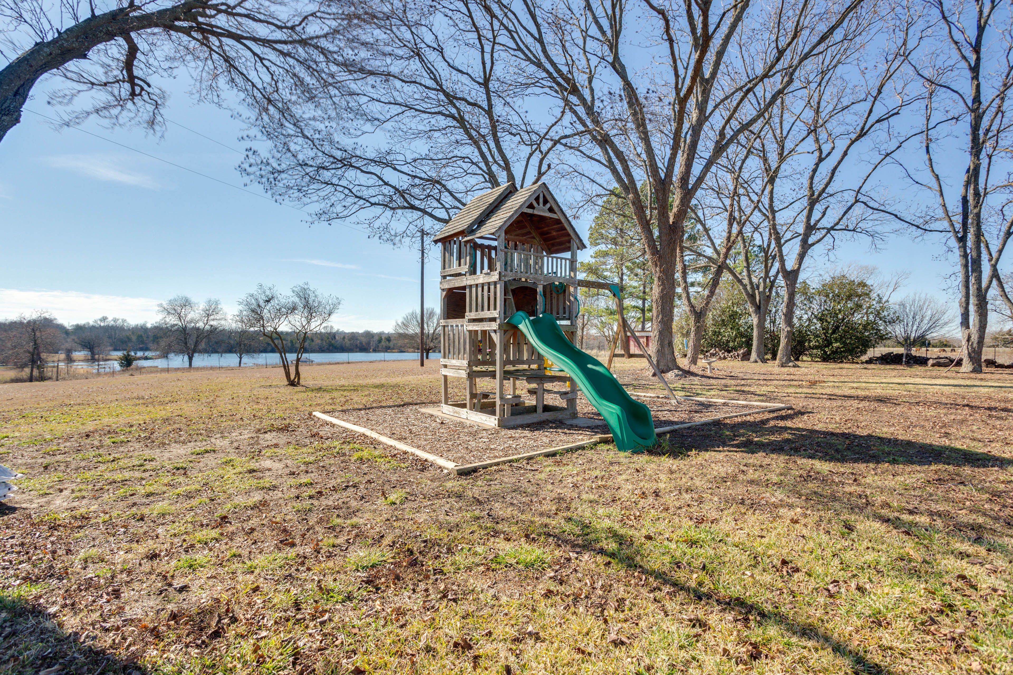 Backyard | Kids' Playset