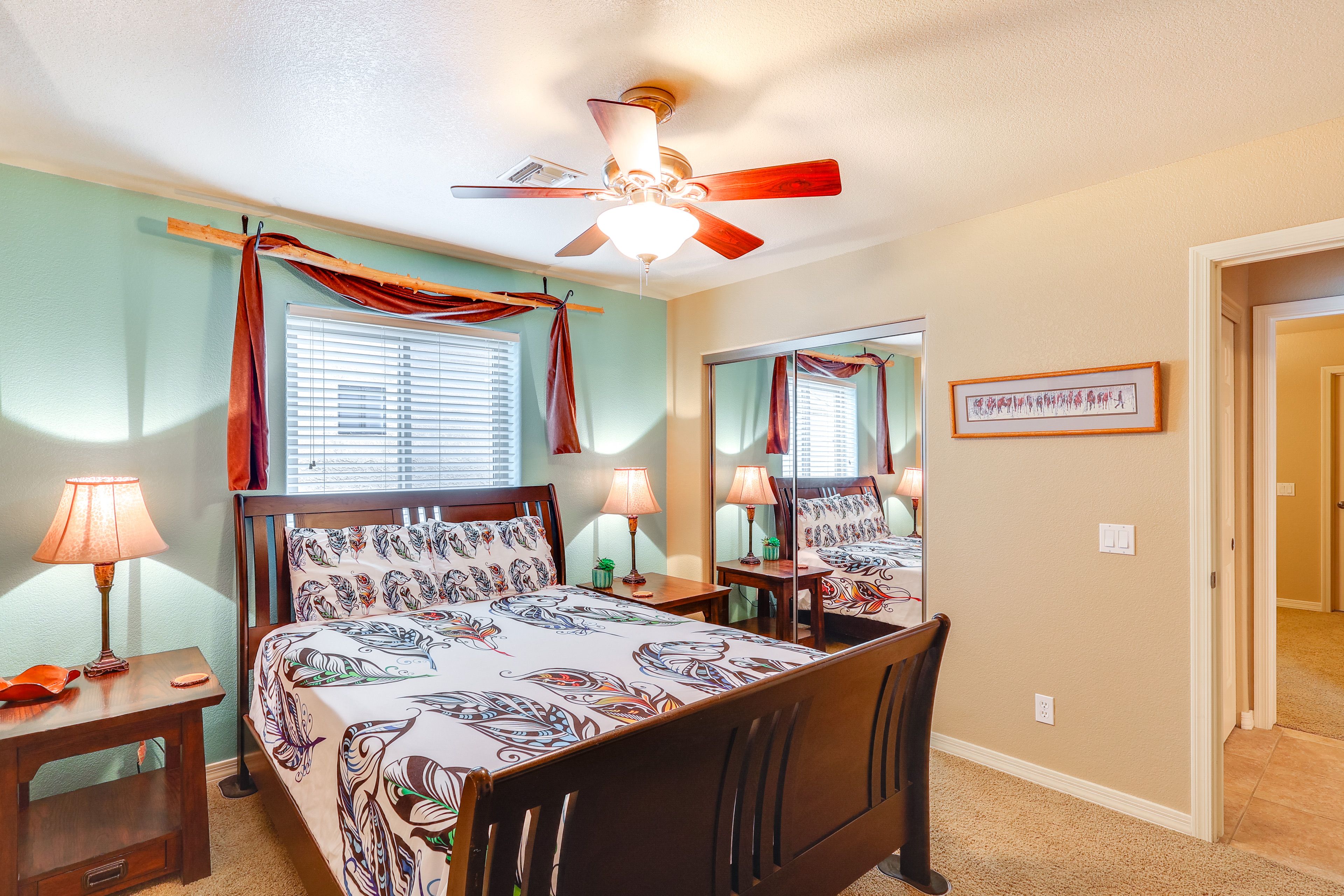 Bedroom 2 | Queen Bed