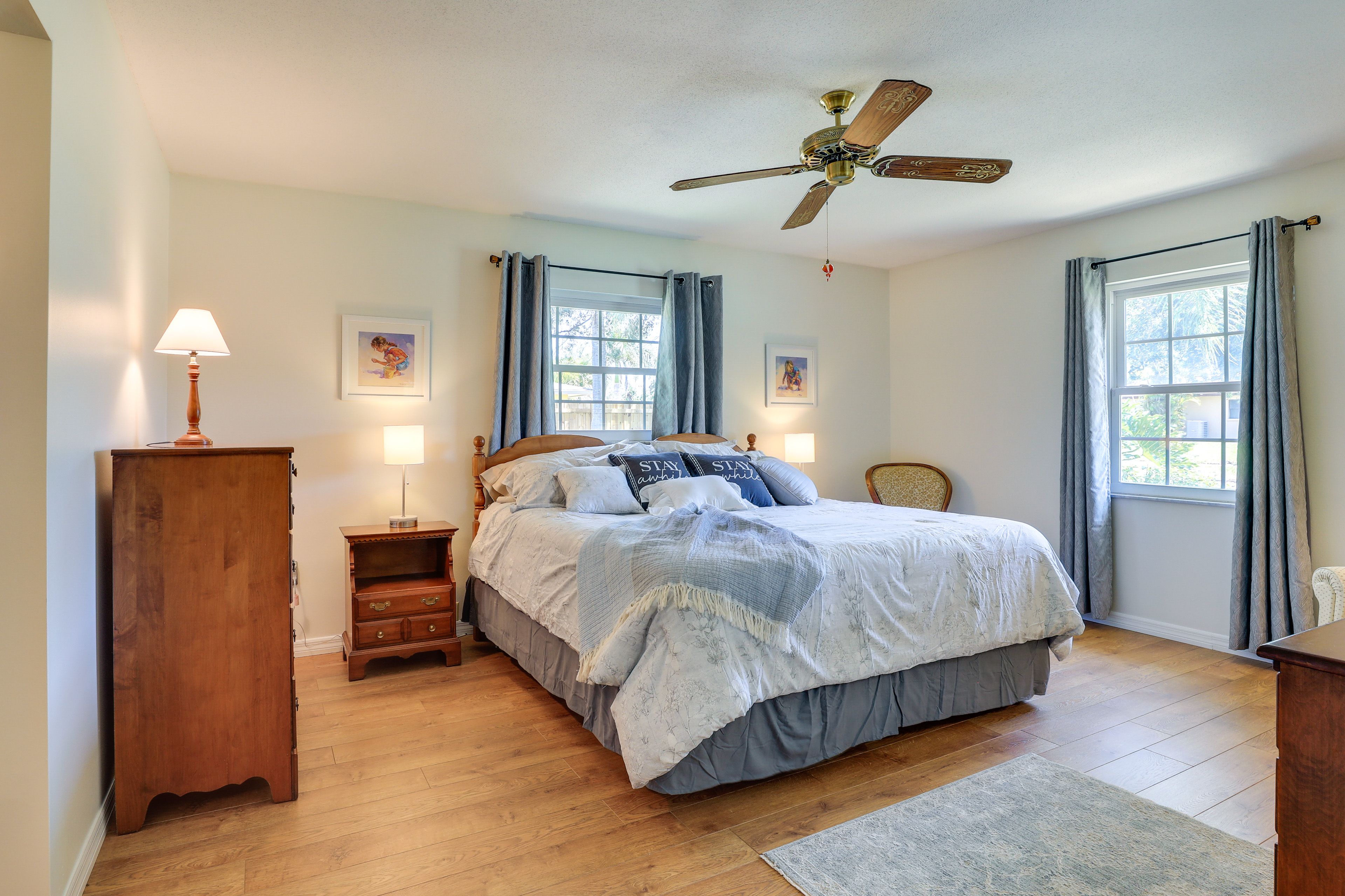 Bedroom Suite | King Bed | Linens Provided