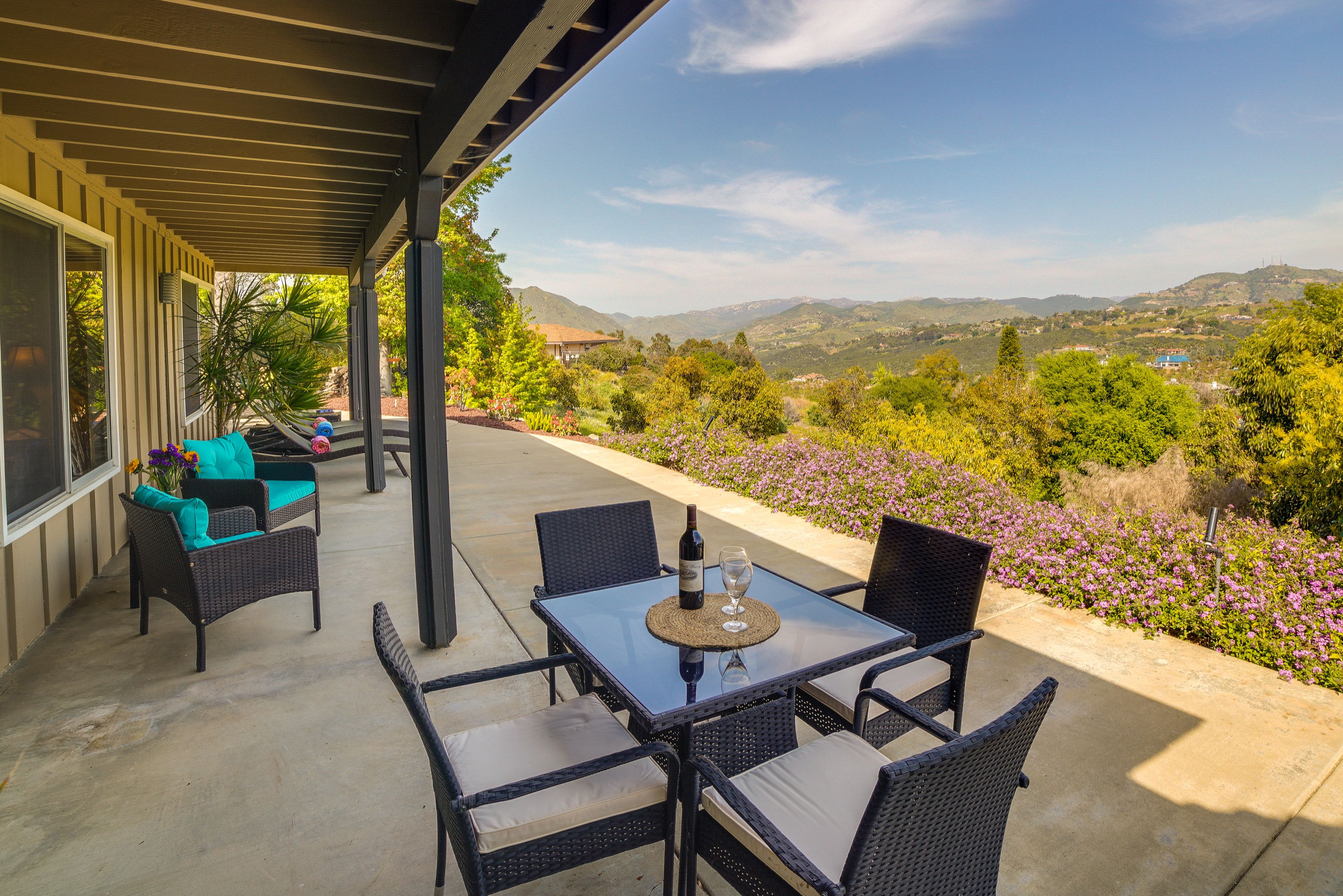 Patio | Outdoor Dining Area