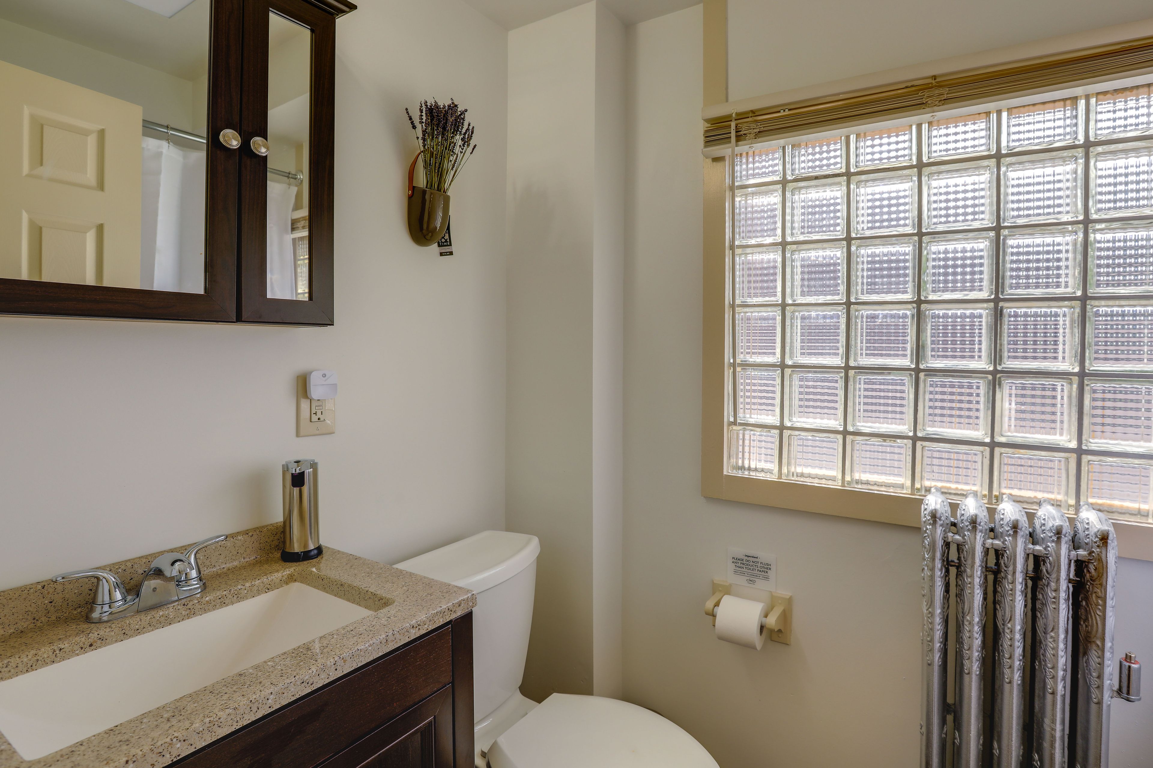 Full Bathroom | Complimentary Toiletries | Hair Dryer | Towels Provided
