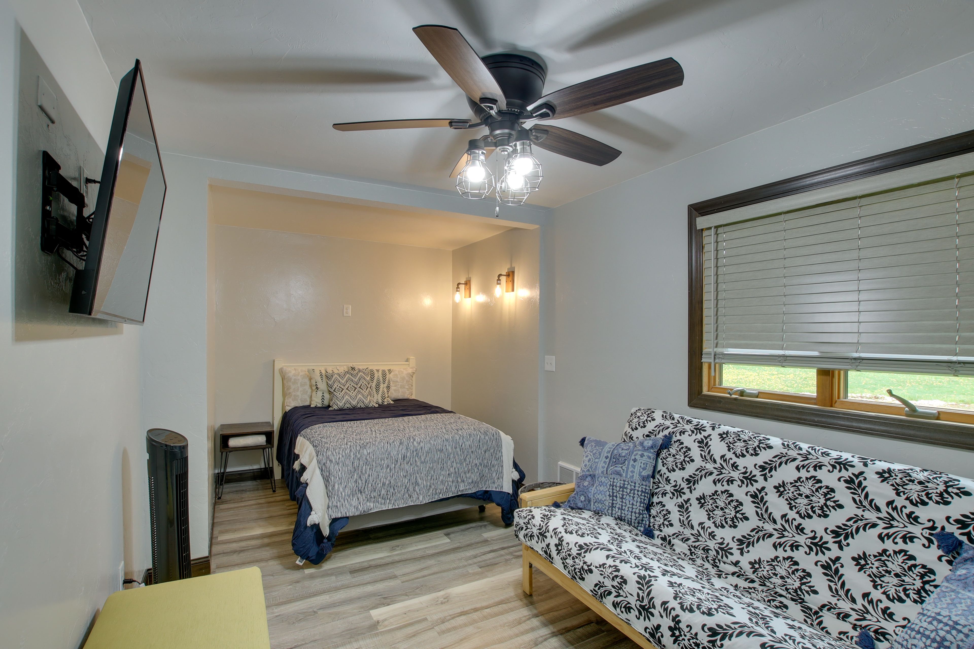 Bedroom 4 | Full Bed | Futon | 1st Floor