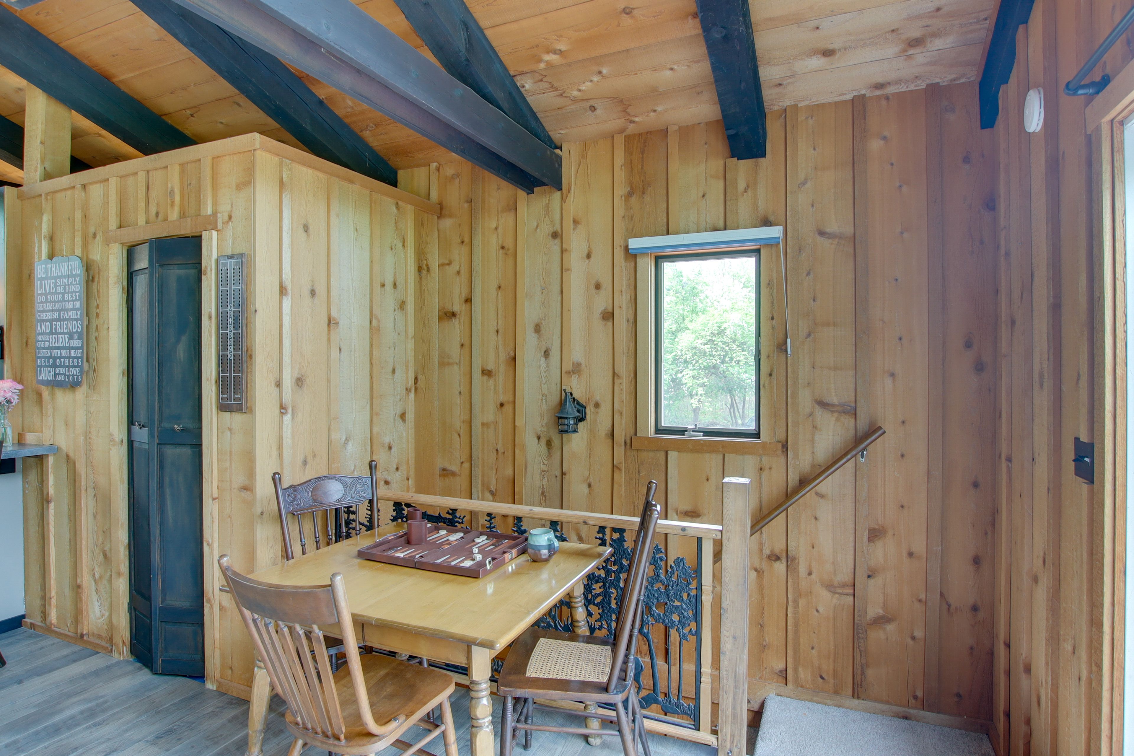 Dining Area | Dishware/Flatware | Trash Bags/Paper Towels