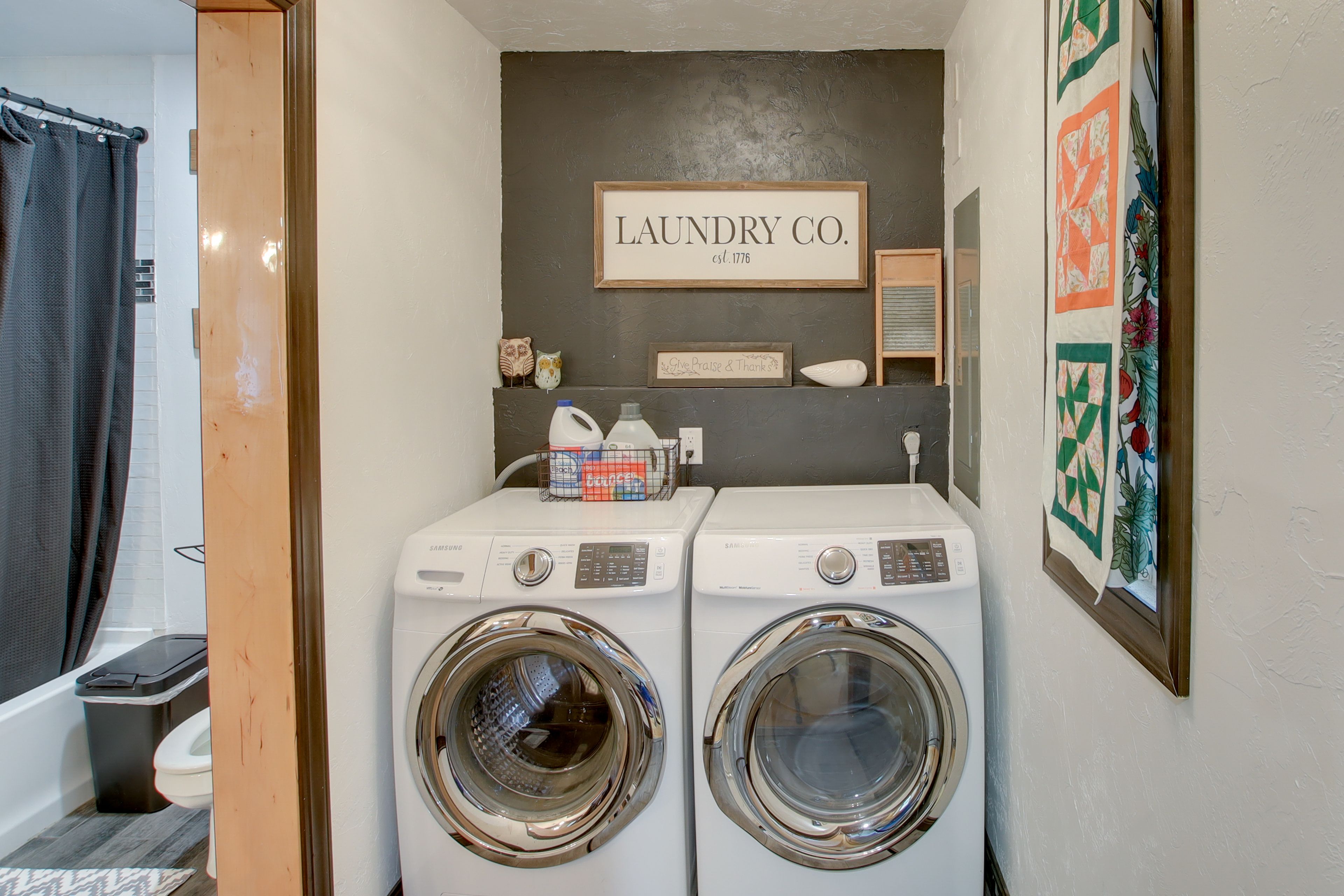 Laundry Area | Washer/Dryer | Laundry Detergent