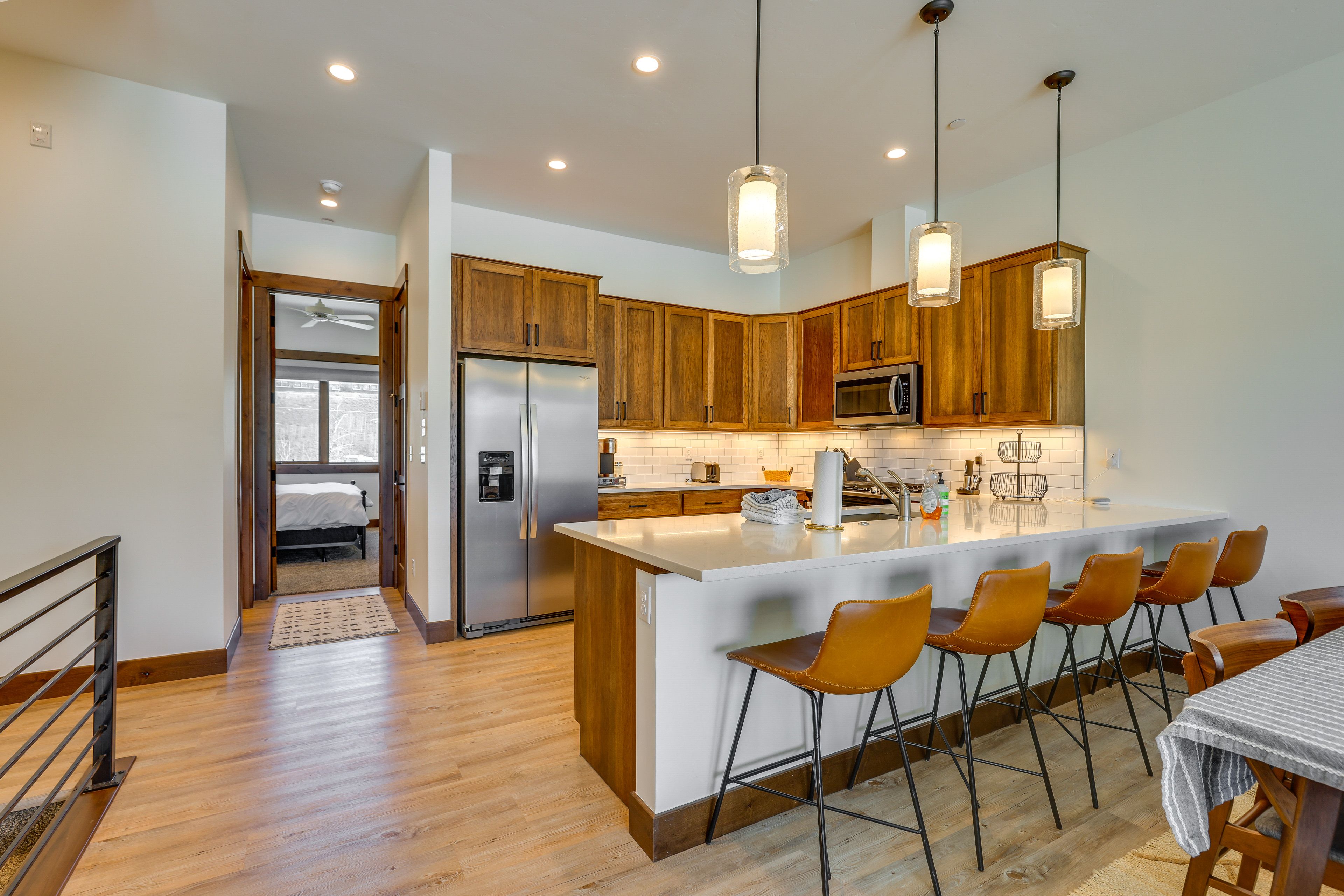 Kitchen | Dishwasher | Breakfast Bar