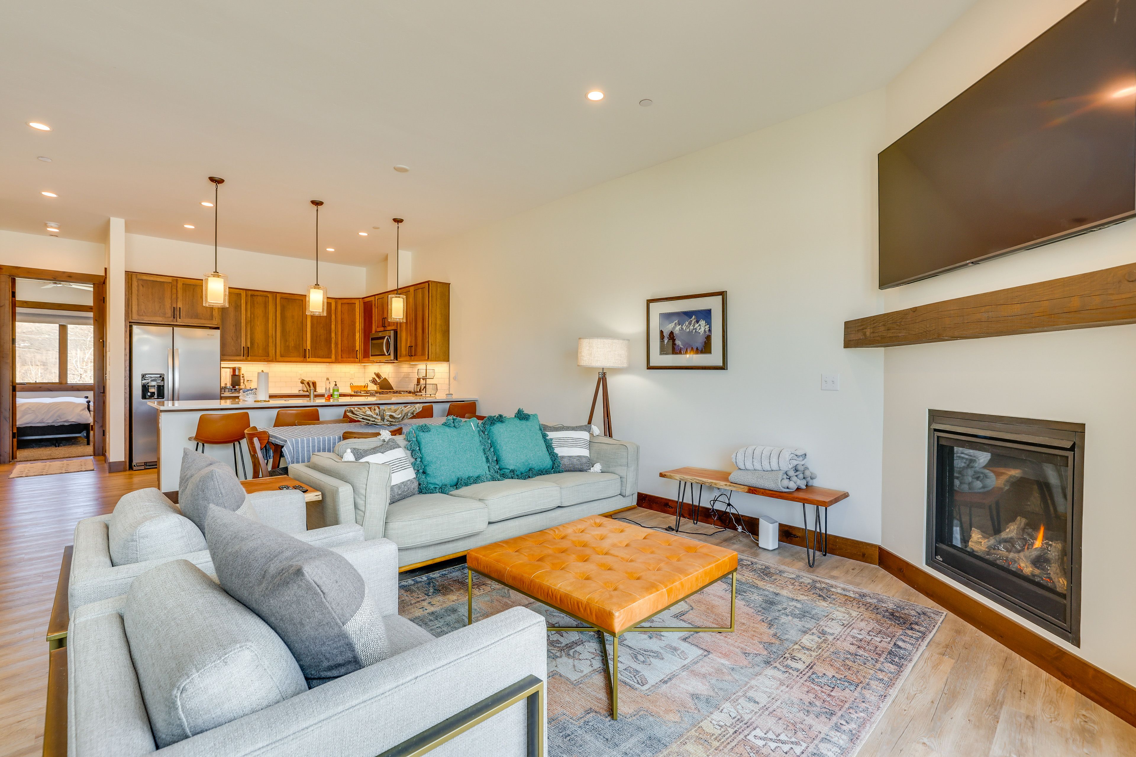 Living Room | Middle Level | Gas Fireplace | Smart TV