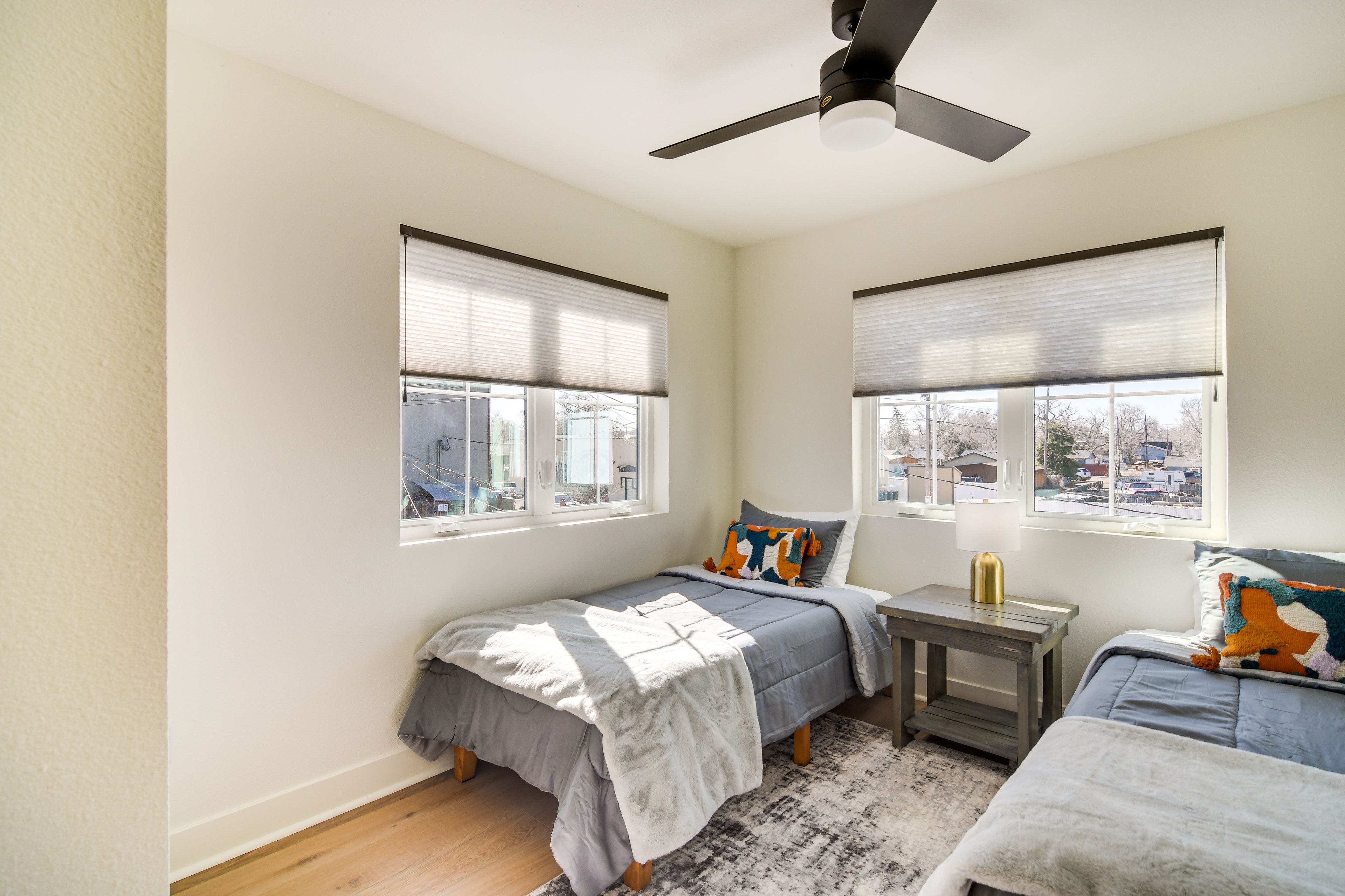 Bedroom 2 | 2 Twin Beds