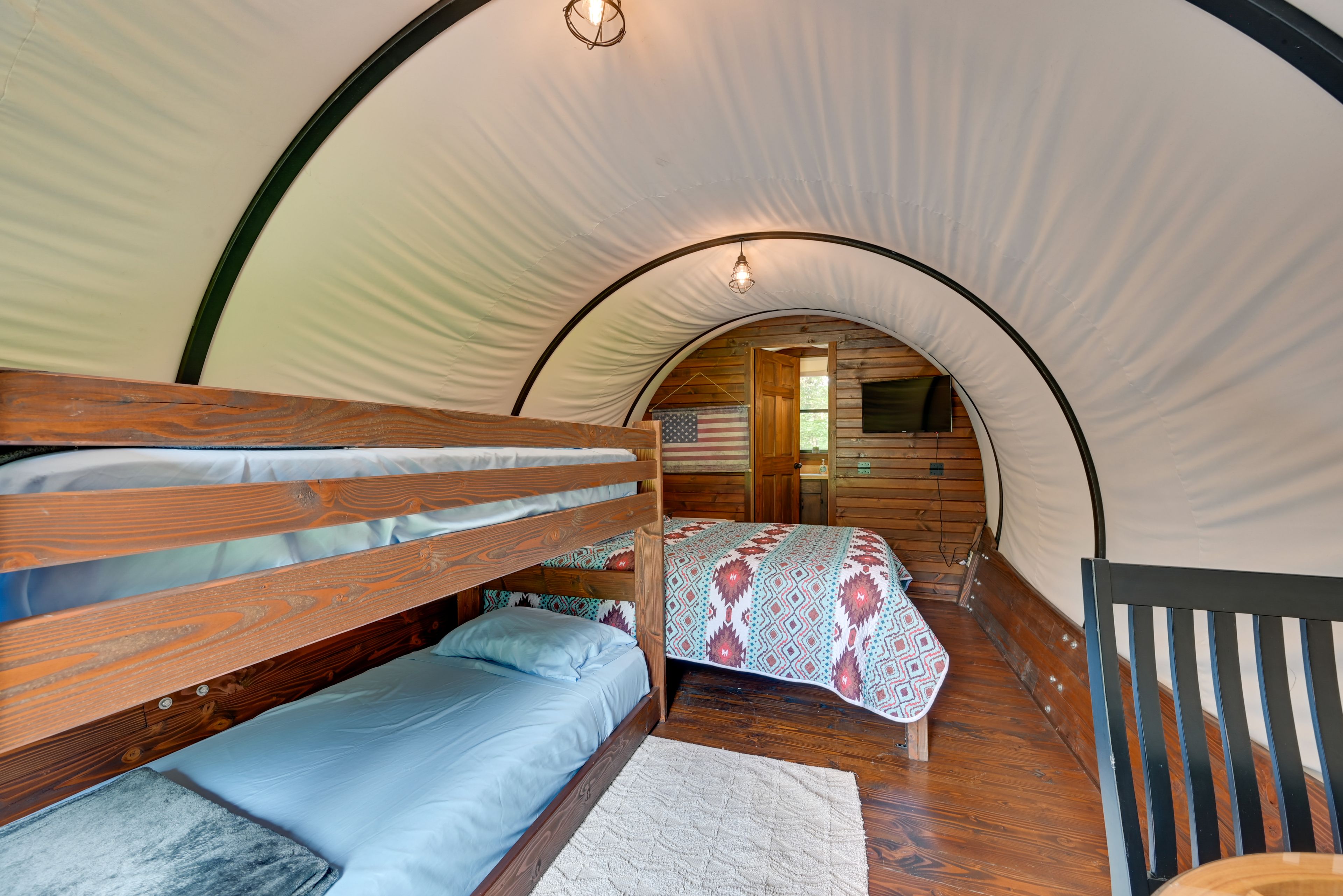 Studio | Queen Bed | Twin Bunk Bed