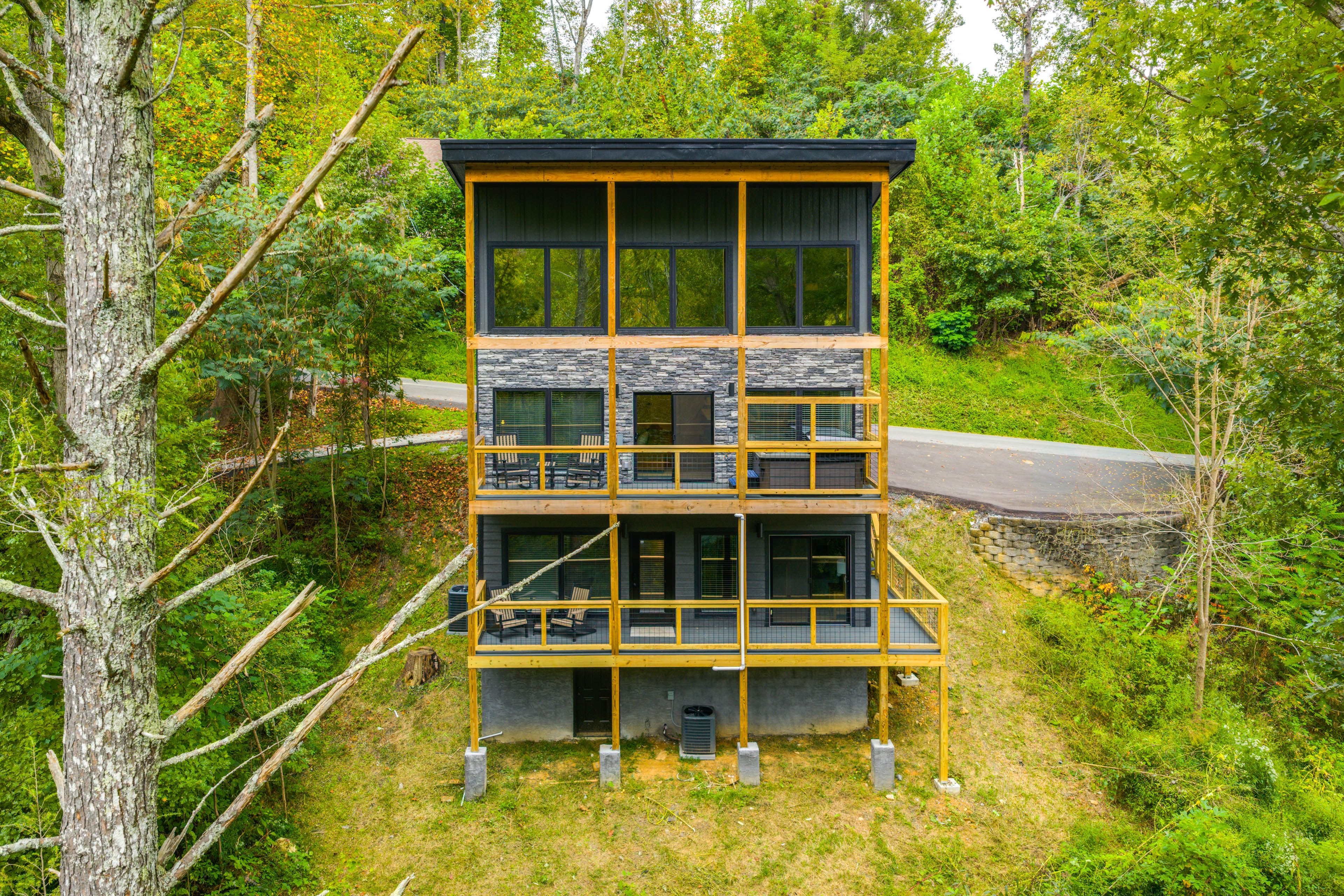 Gatlinburg Vacation Rental | 1BR | 1.5BA | 1,440 Sq Ft | Stairs Required