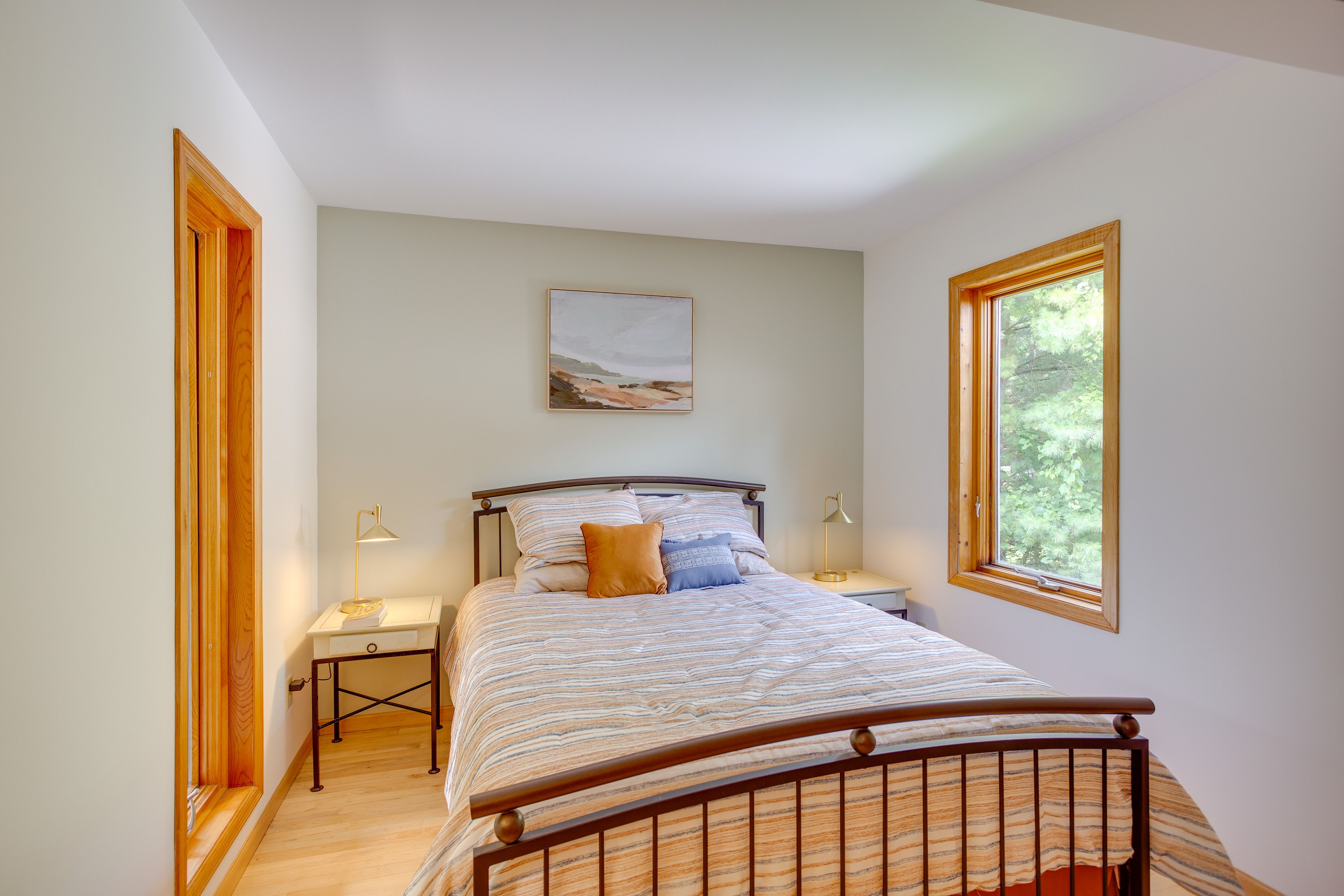Sleeping Area | 1st Floor | Queen Bed | Queen Sleeper Sofa | Linens Provided