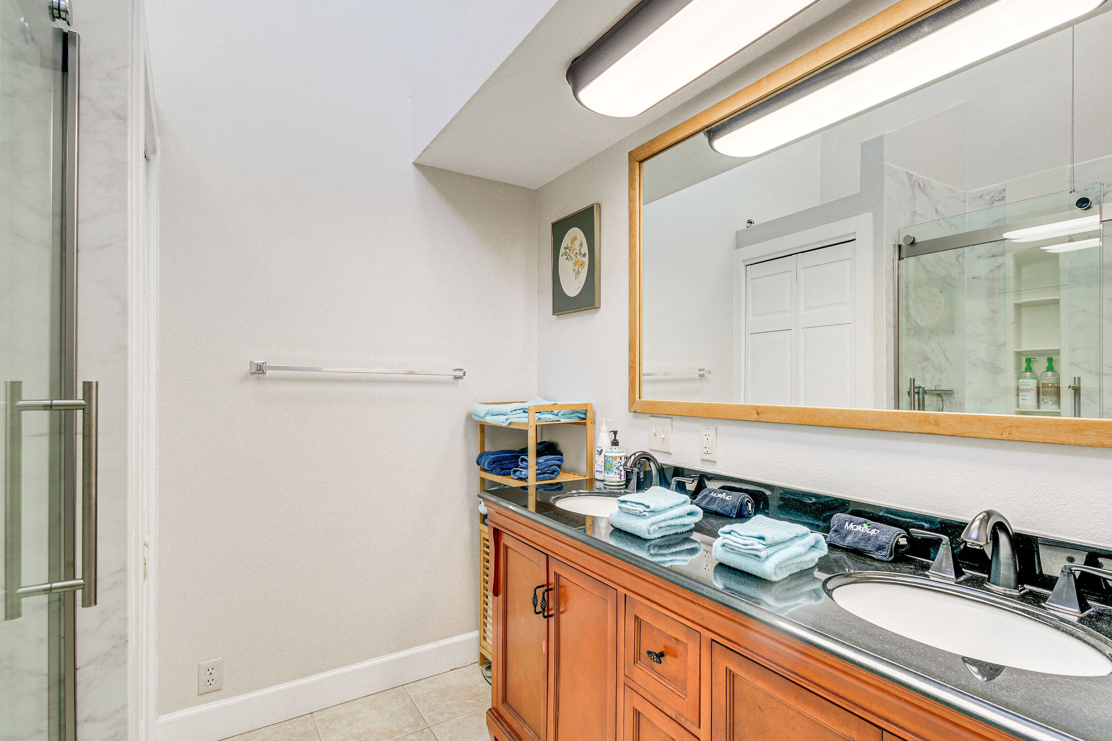 En-Suite Bathroom | Complimentary Toiletries | 2nd Floor