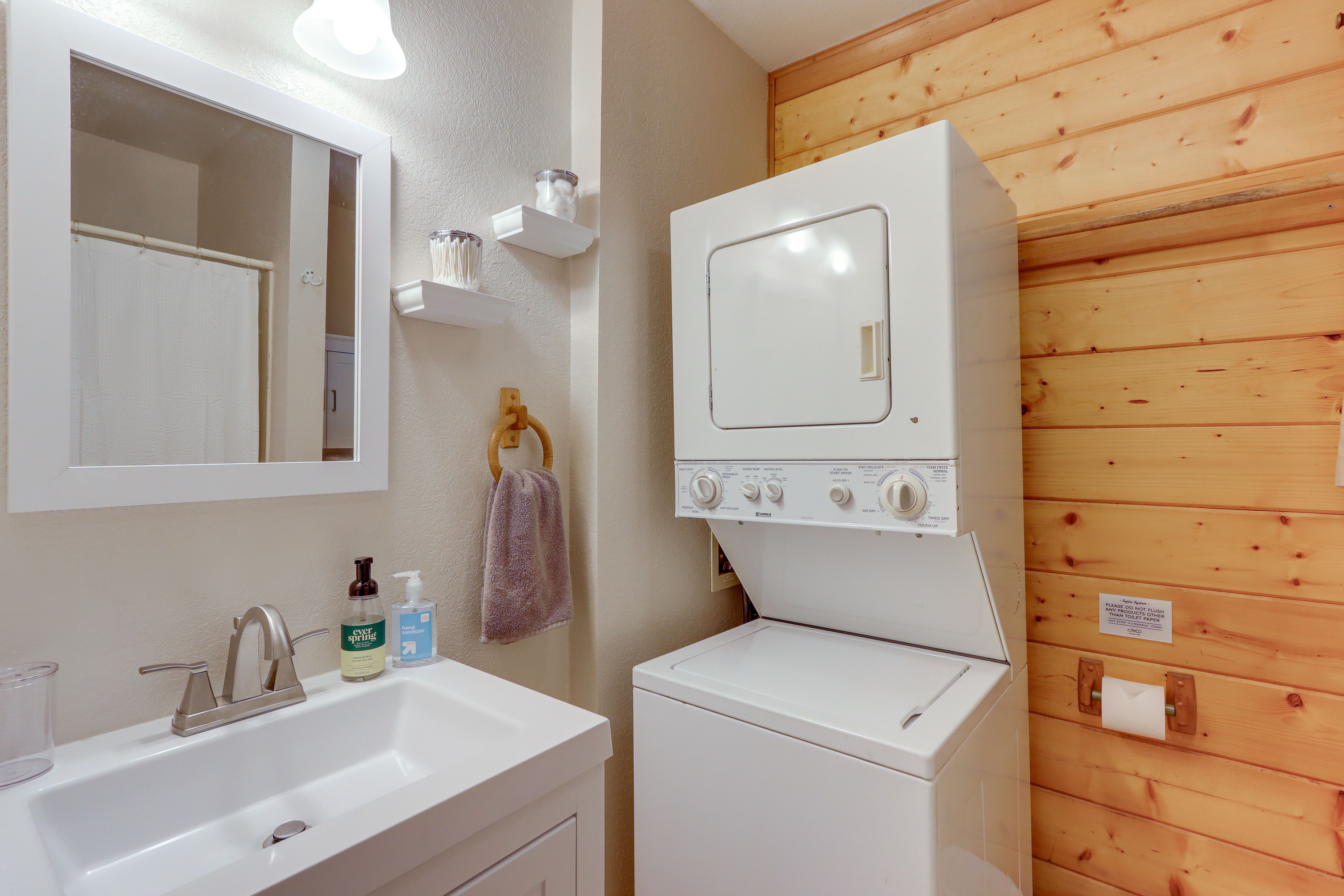 Full Bathroom | In-Unit Laundry