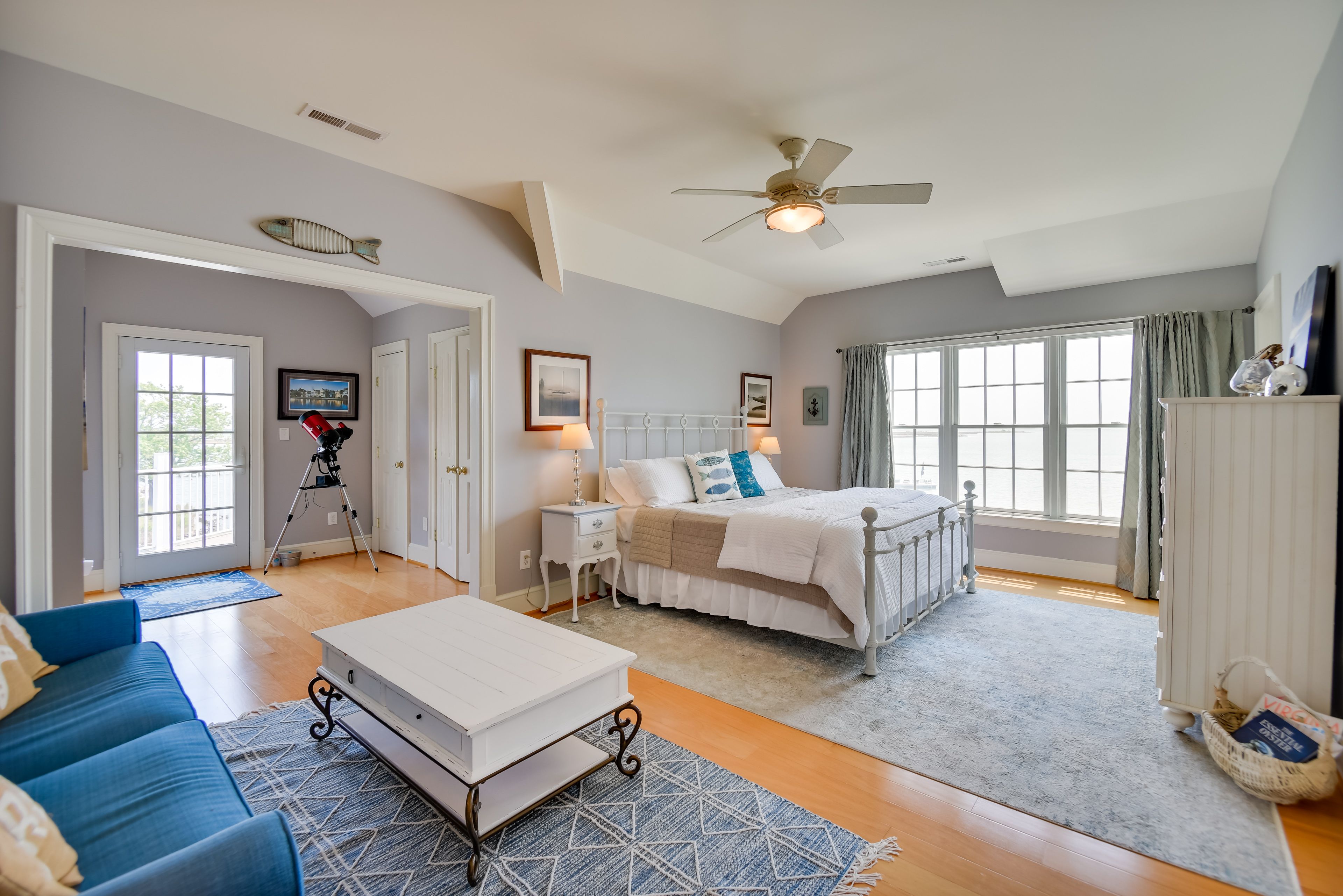 Bedroom 5 | King Bed